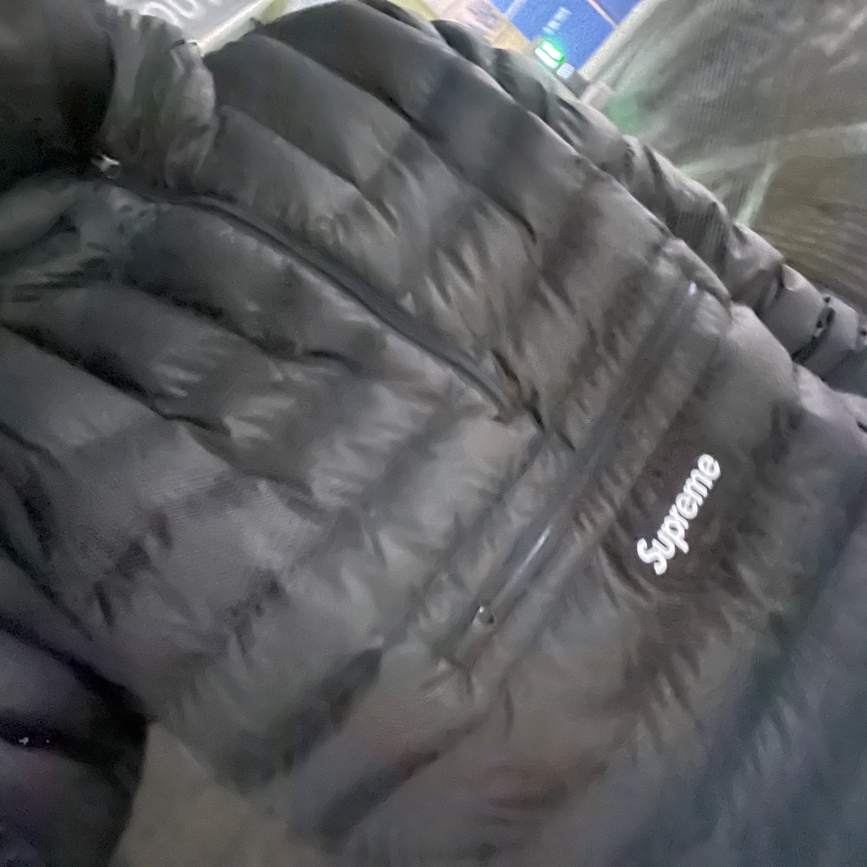 Supreme Micro Down Half Zip Hooded Pullover Black - 22FW 착용 스타일