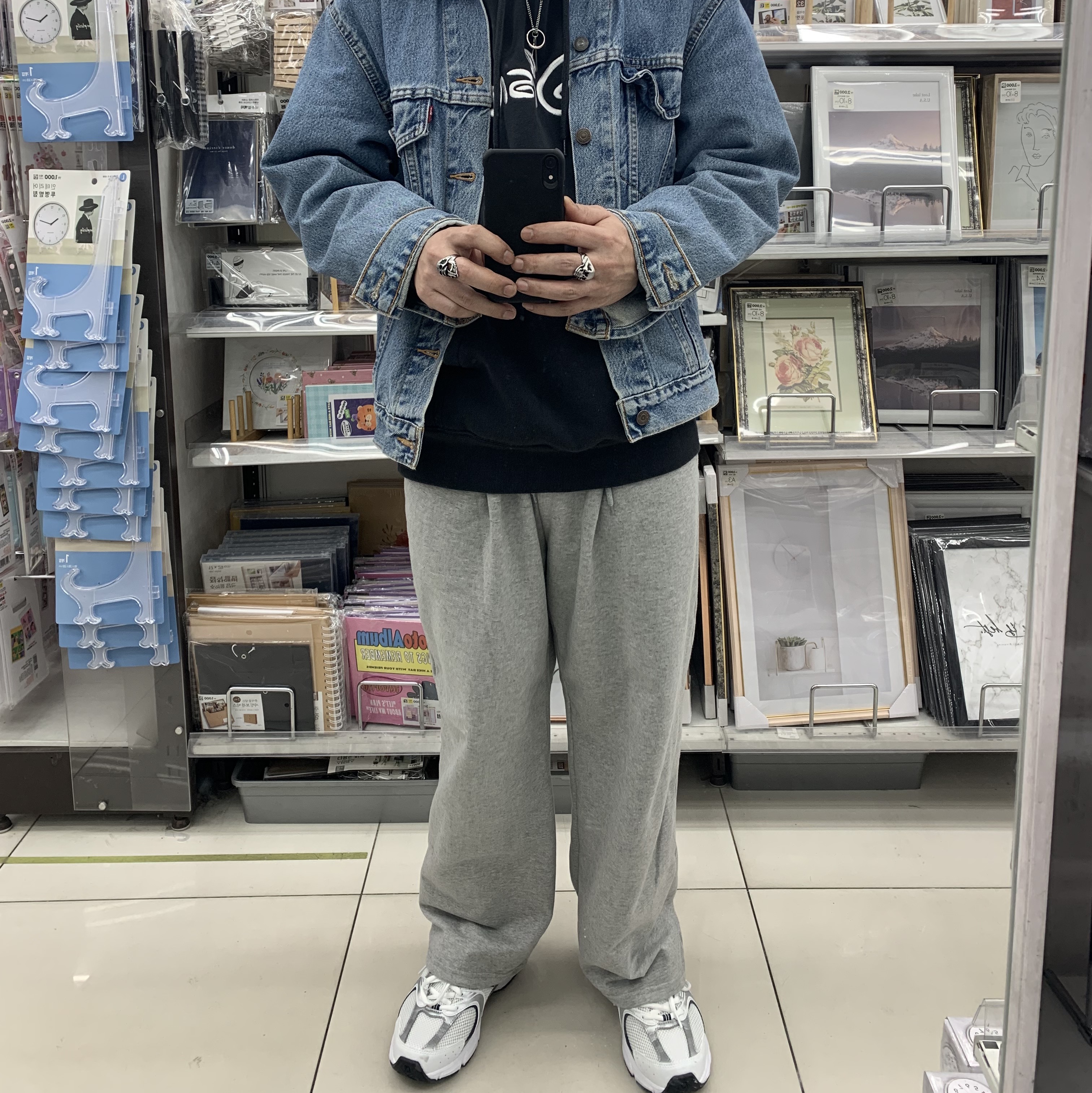 New Balance 530 White 착용 스타일