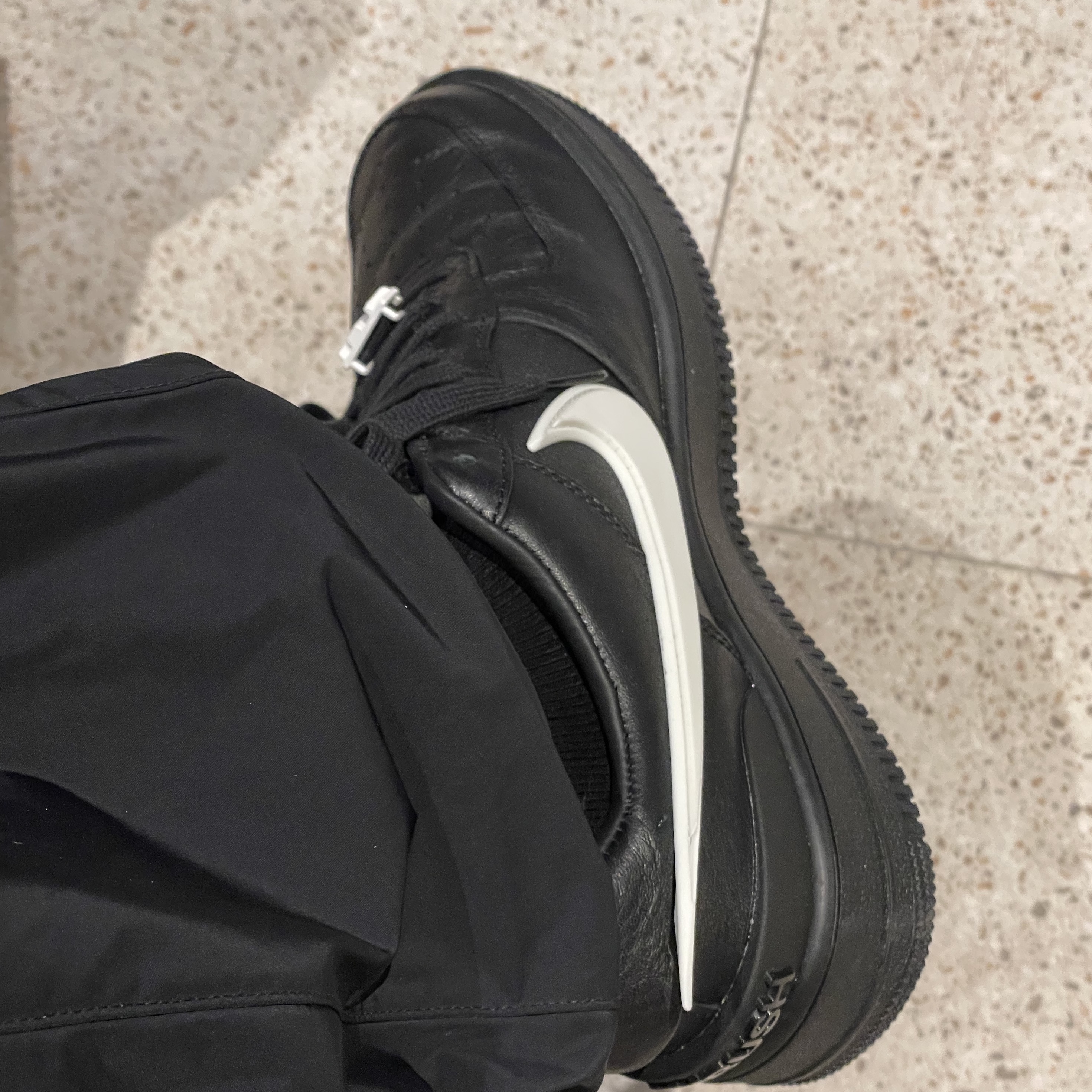 Nike x Ambush Air Force 1 Low SP Black, Nike x Off-White NRG Track Suit Black - Asia 착용 스타일 - 2