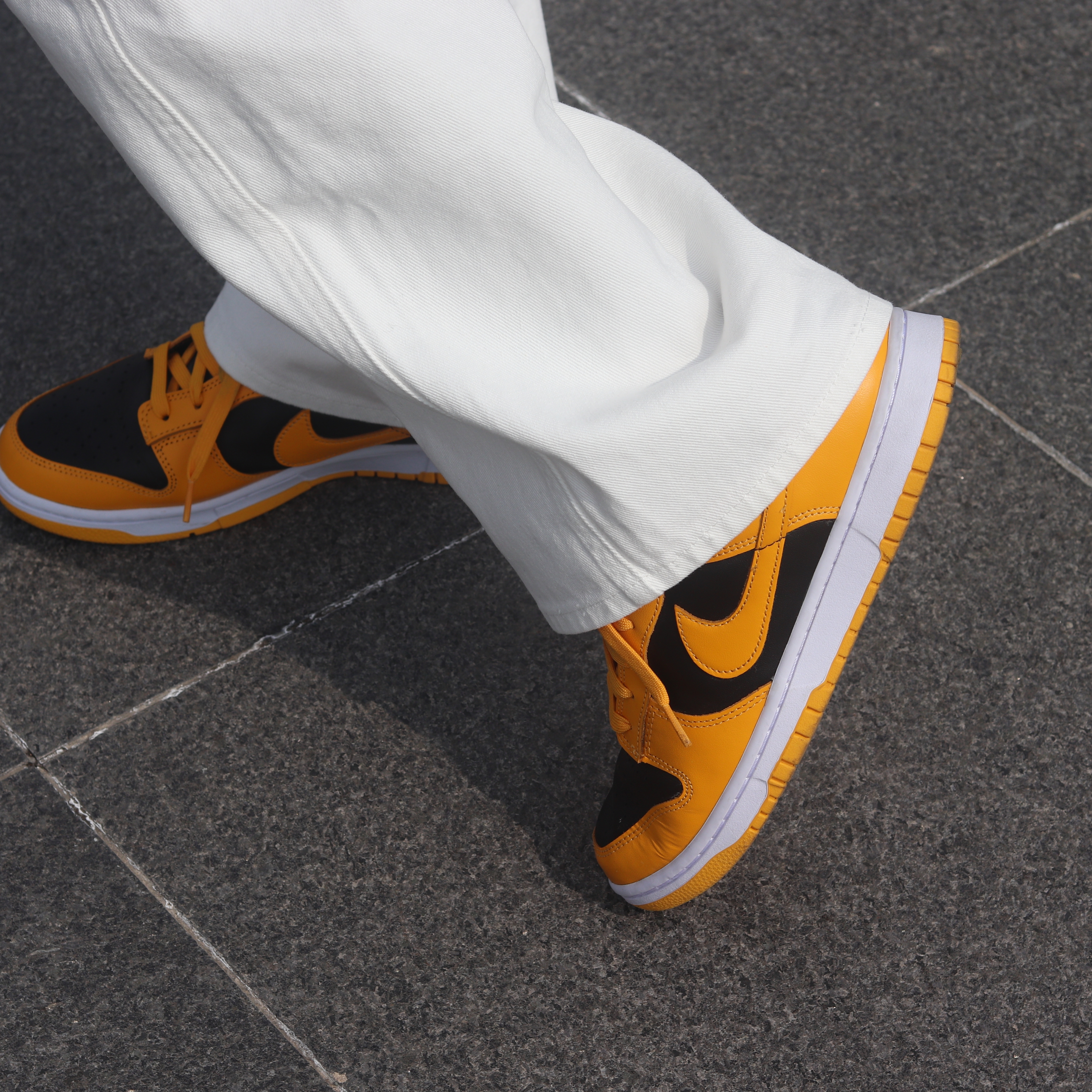 Nike Dunk Low Retro Championship Goldenrod 착용 스타일