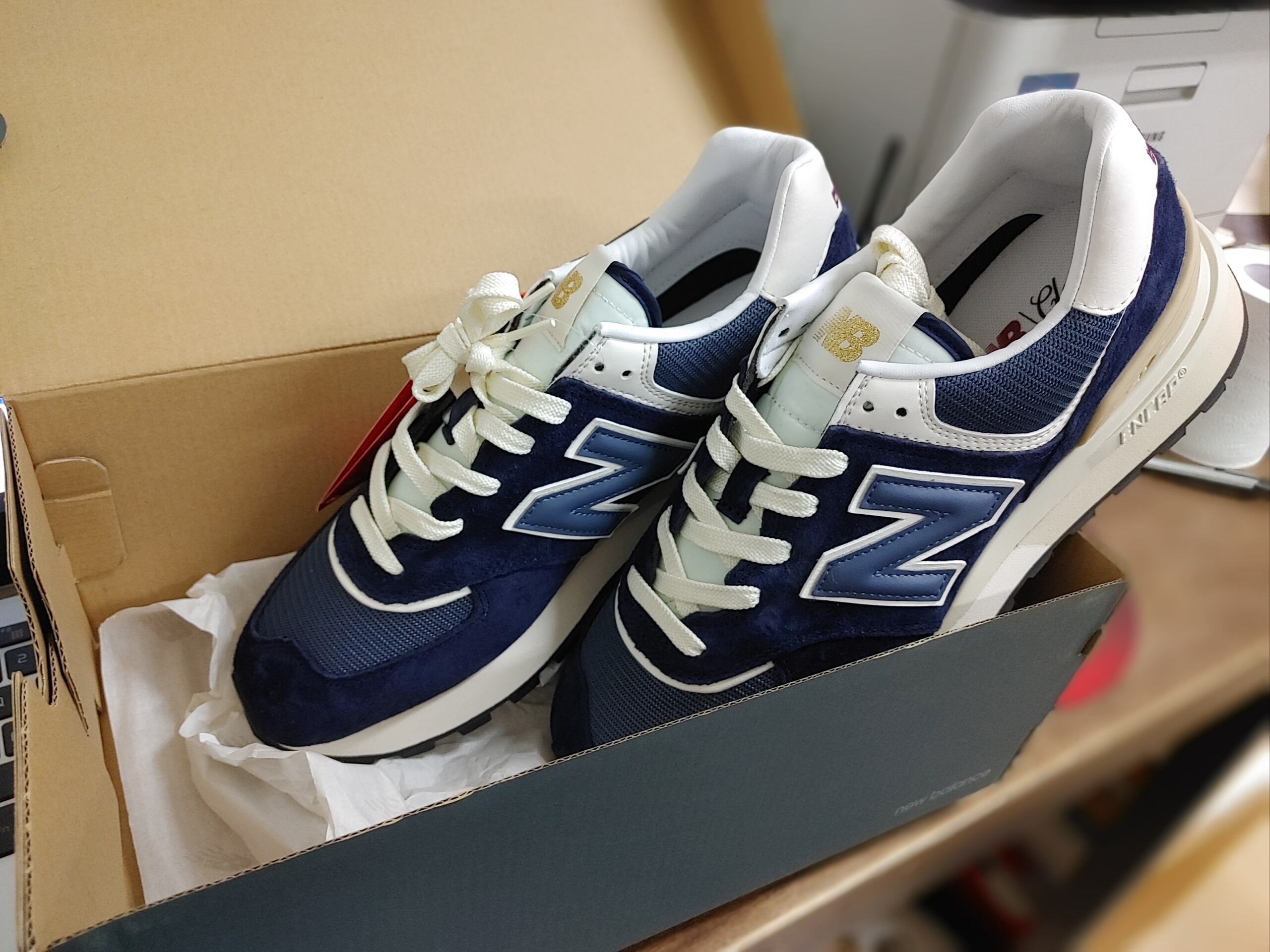 New Balance 574 Legacy Navy 착용 스타일 - 1