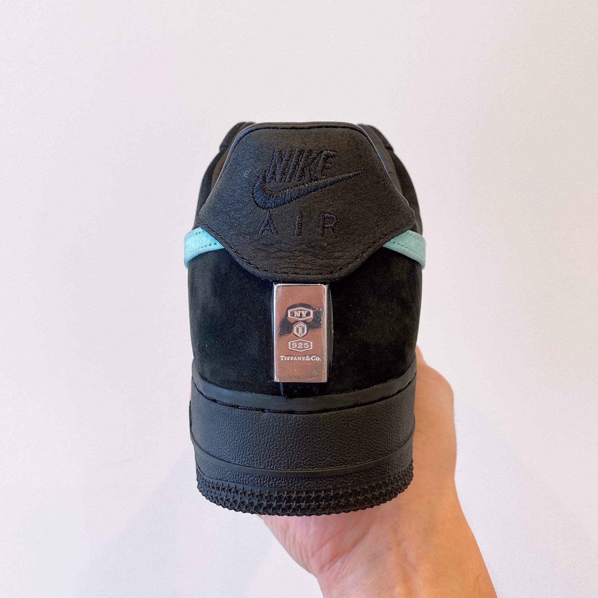Nike x Tiffany & Co. Air Force 1 Low SP 1837 착용 스타일 - 5
