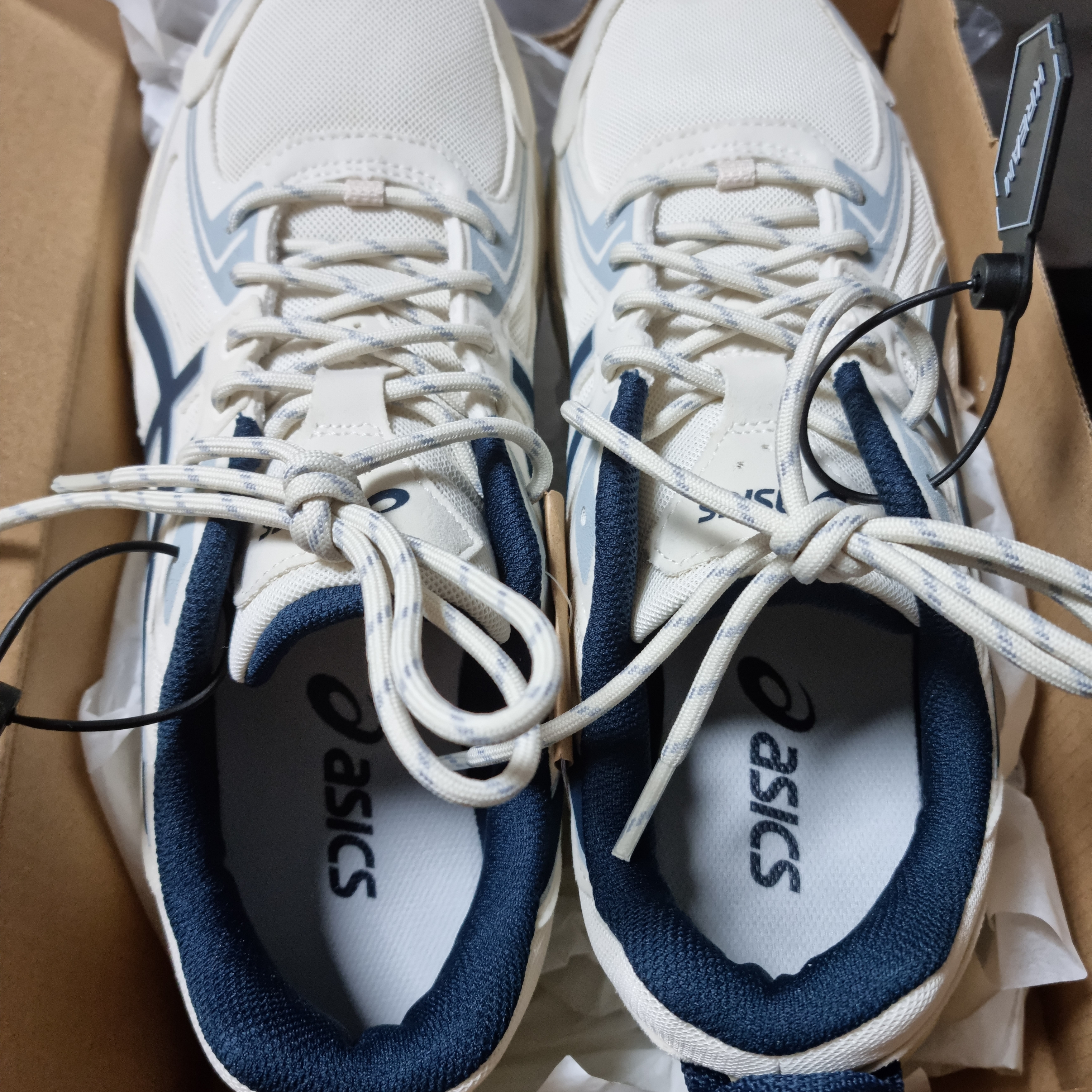 Asics Gel-Venture 6 SPS Birch French Blue 착용 스타일