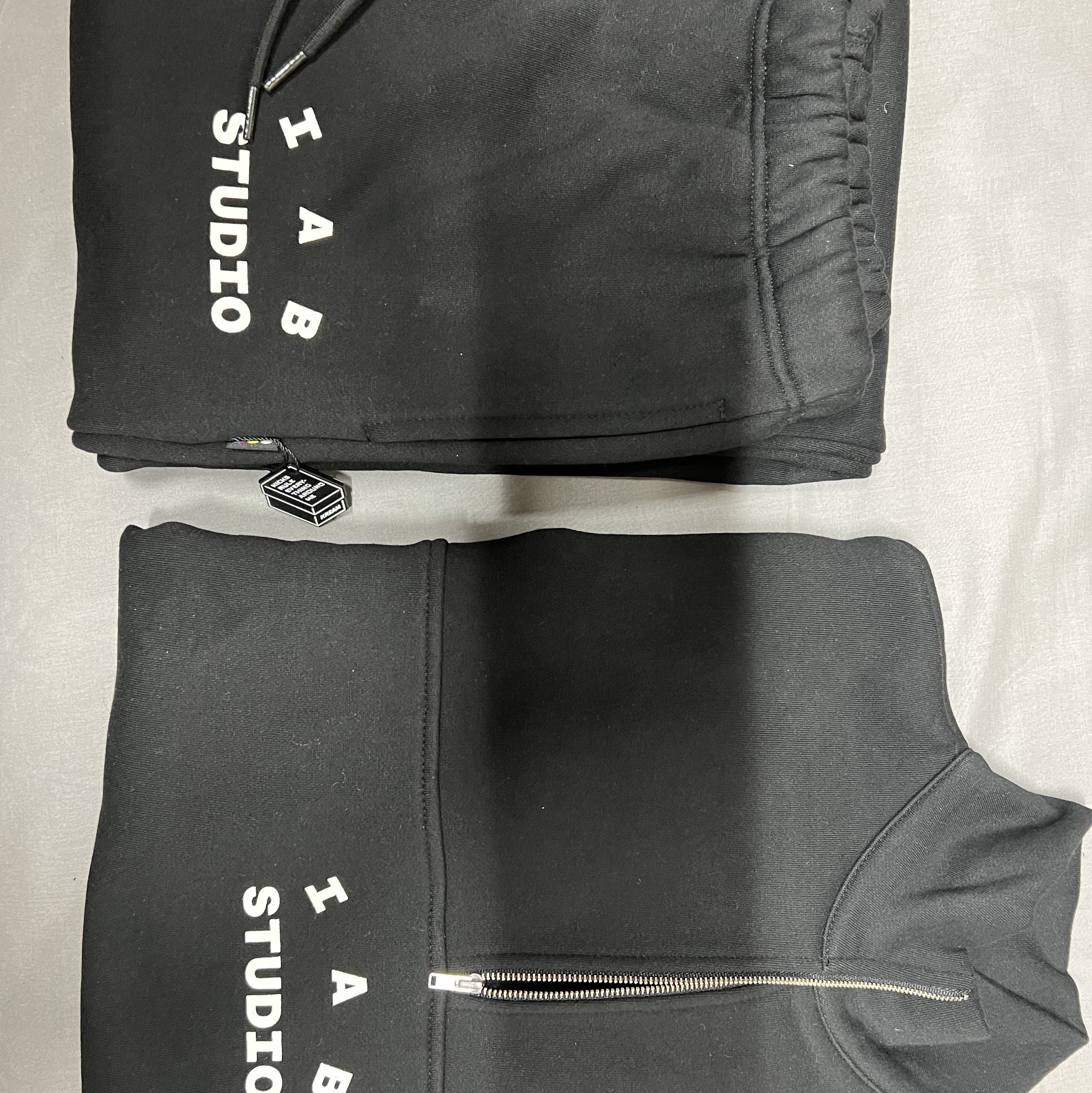 IAB Studio Sweatpants Black White - 23SS 착용 스타일