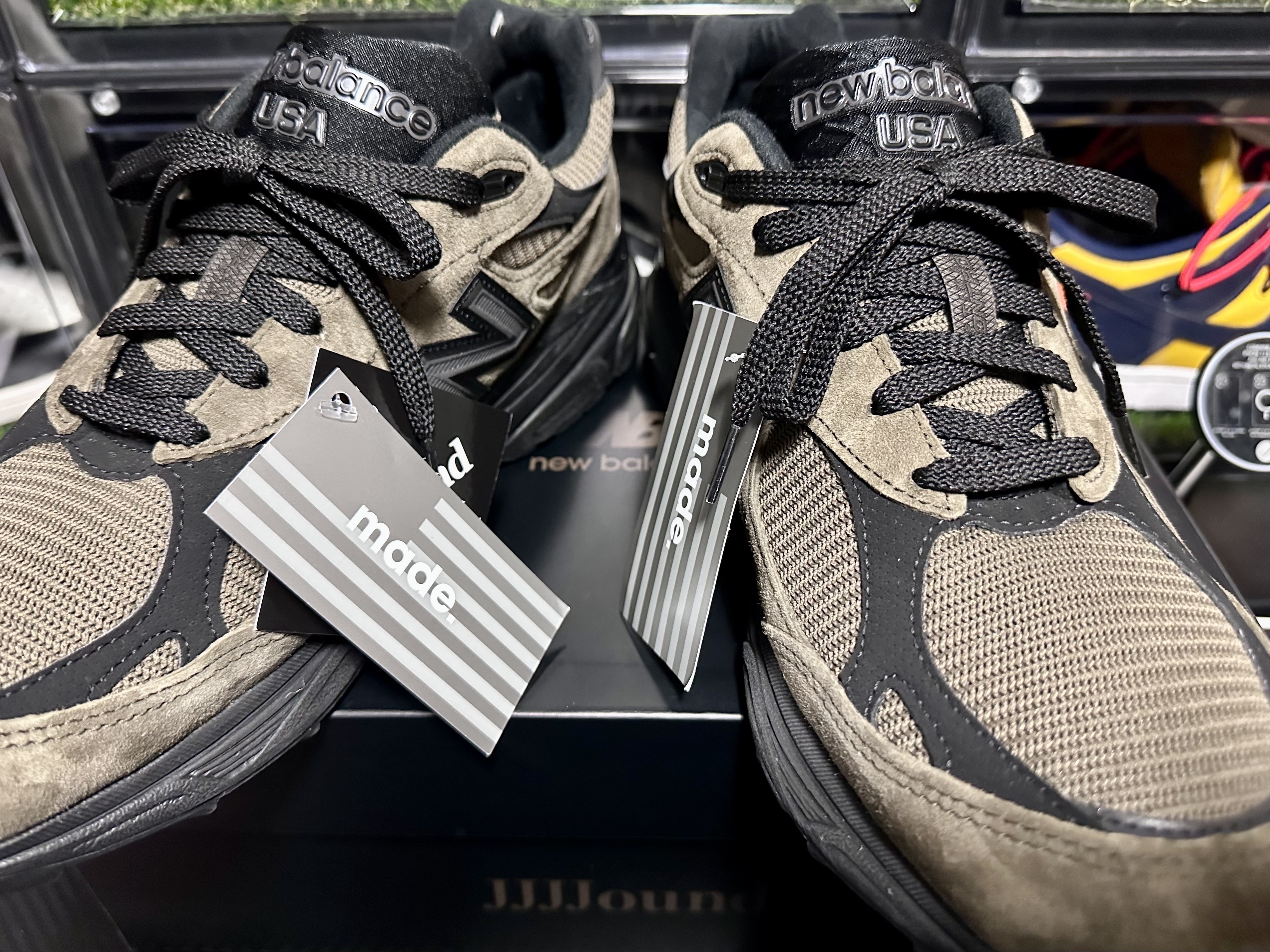 New Balance x JJJJound 990v3 Brown Black 착용 스타일 - 3