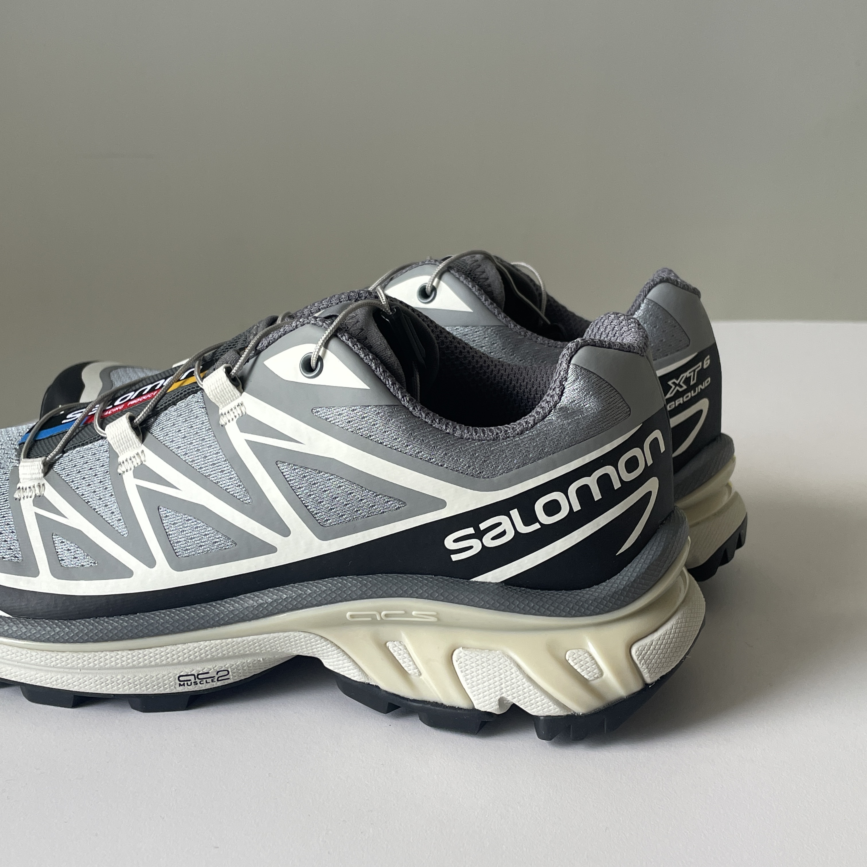 Salomon XT-6 Recut Phantom Vanilla Ice 착용 스타일 - 2