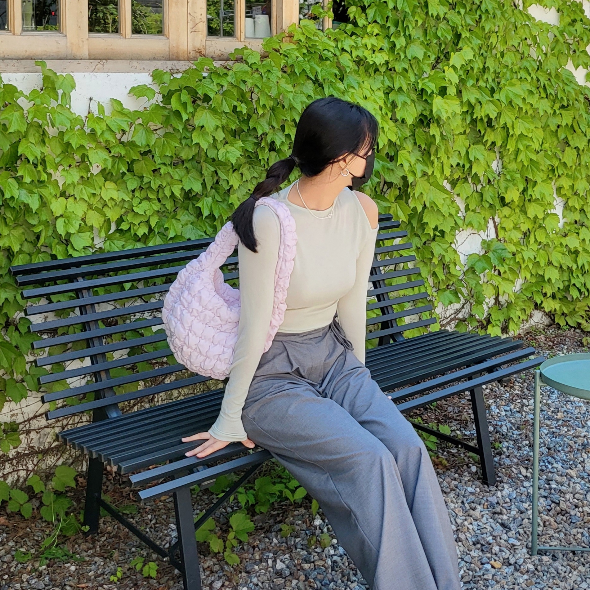 COS Quilted Mini Bag Dusty Lilac 착용 스타일