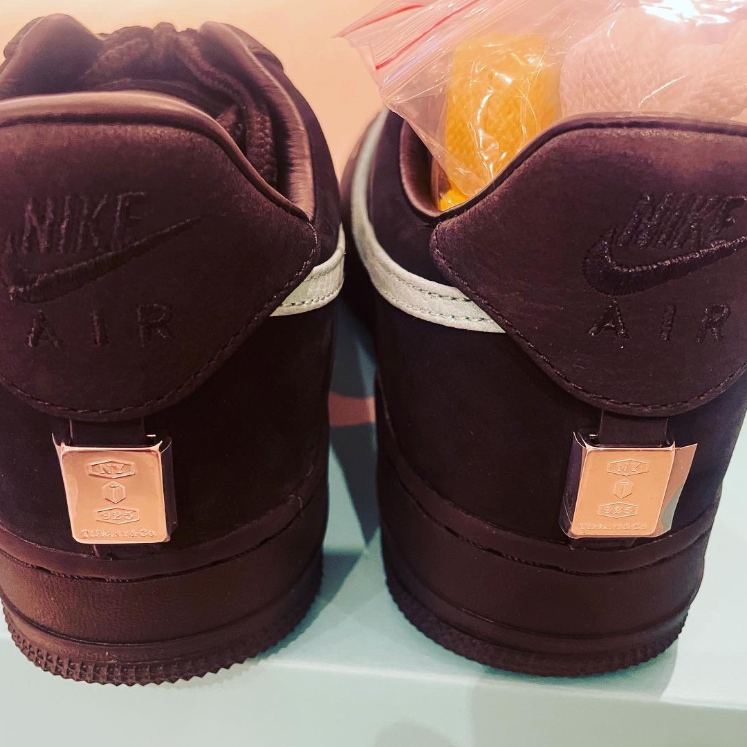 Nike x Tiffany & Co. Air Force 1 Low SP 1837 착용 스타일 - 2