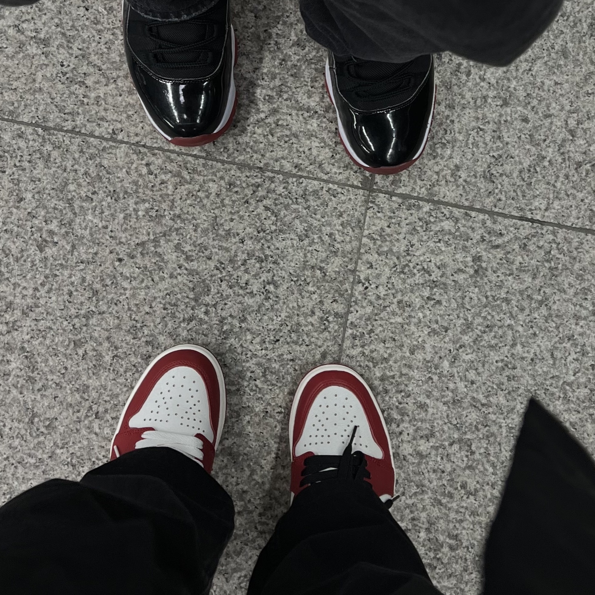 Jordan 1 Retro High OG Chicago 2022, Jordan 11 Retro Bred 2019 착용 스타일 - 2