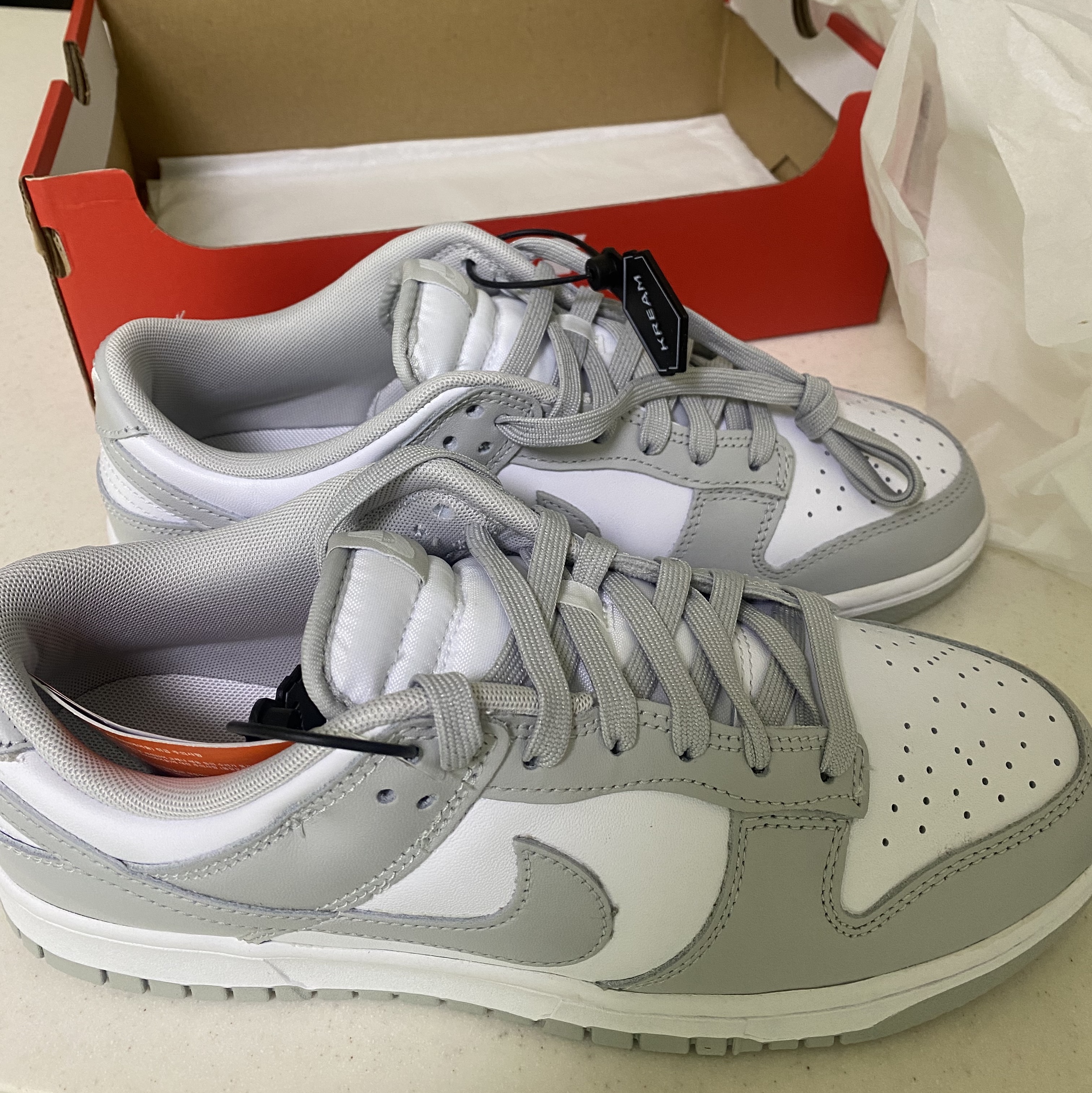Nike Dunk Low Retro Grey Fog 착용 스타일