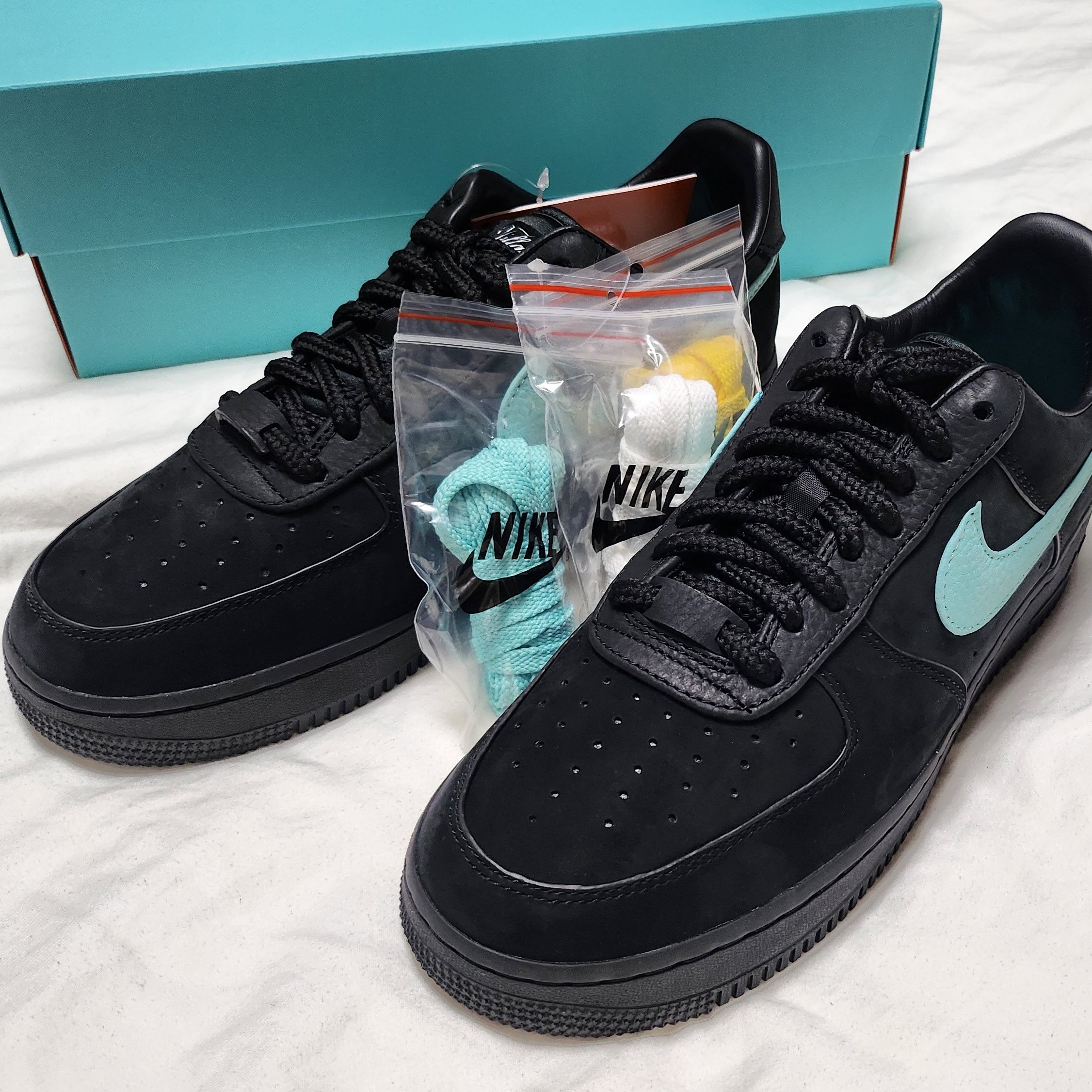 Nike x Tiffany & Co. Air Force 1 Low SP 1837 착용 스타일 - 1