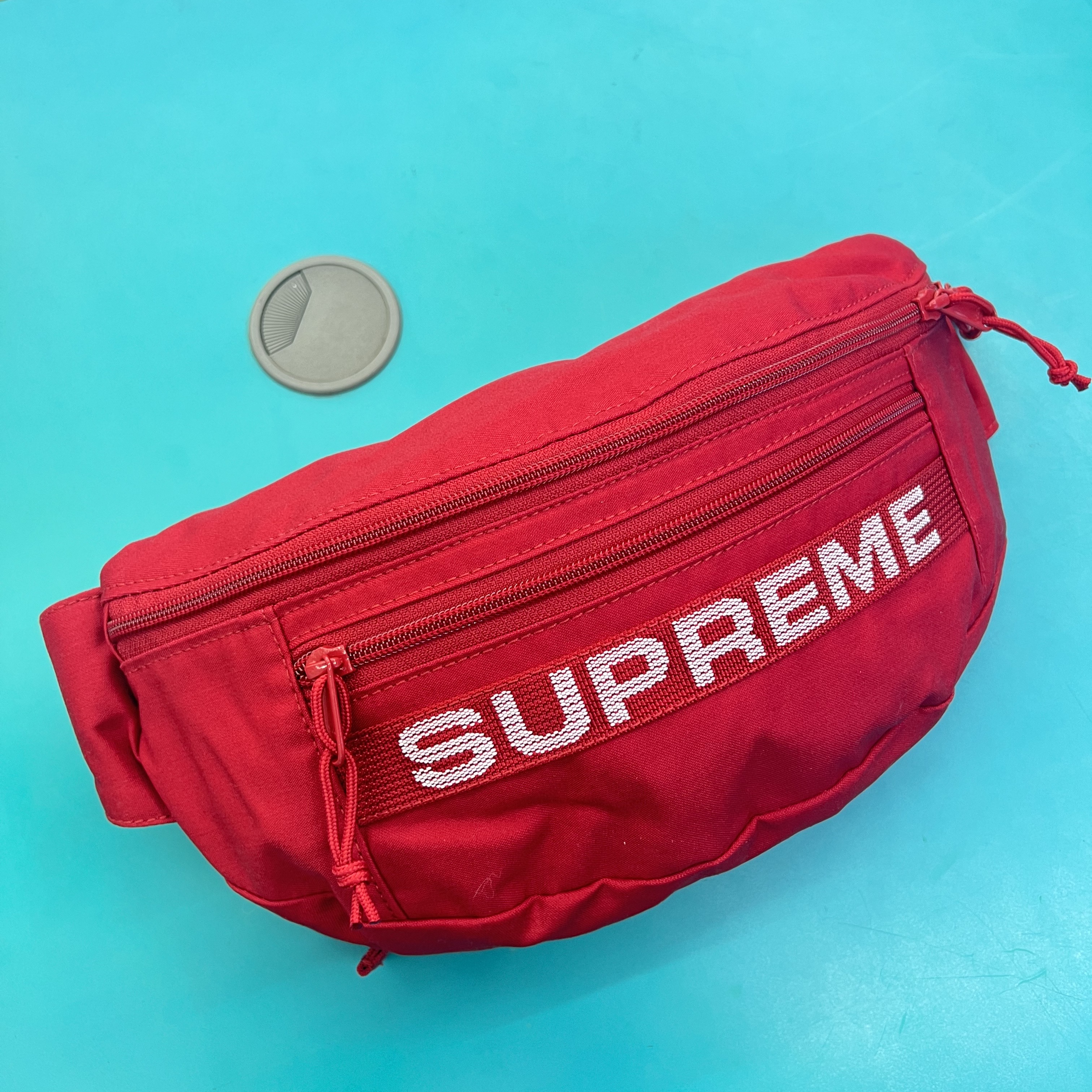Supreme Field Waist Bag Red - 23SS 착용 스타일 - 1