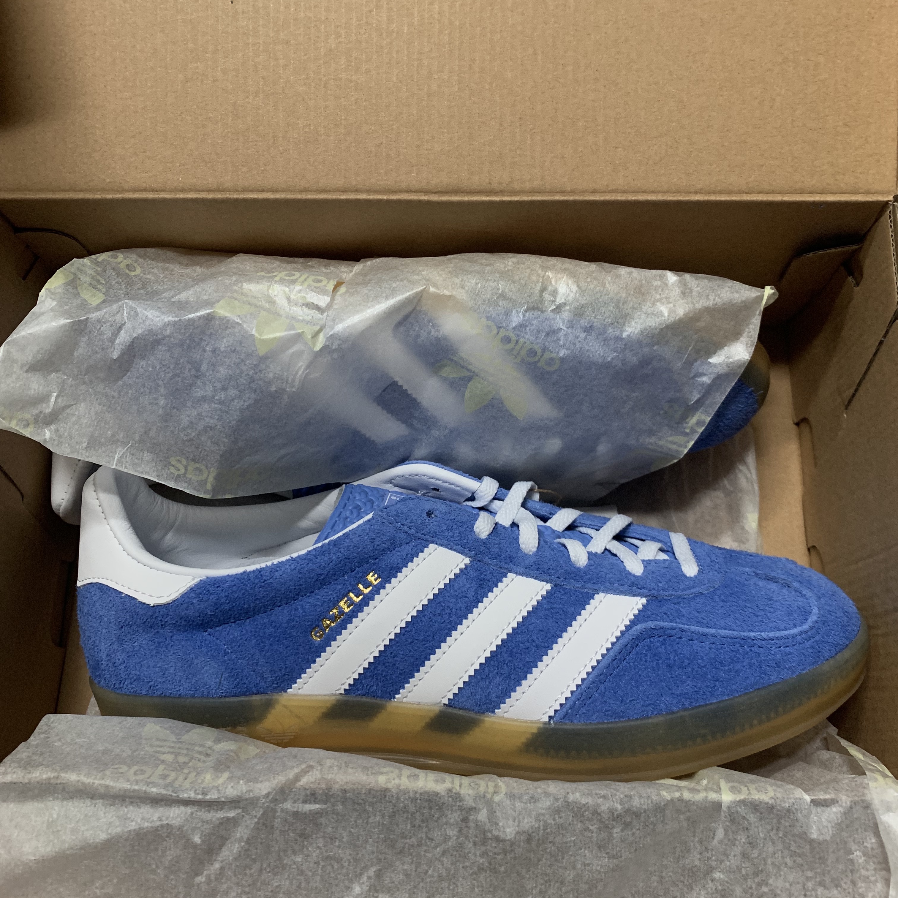 (W) Adidas Gazelle Indoor Blue Fusion Cloud White 착용 스타일