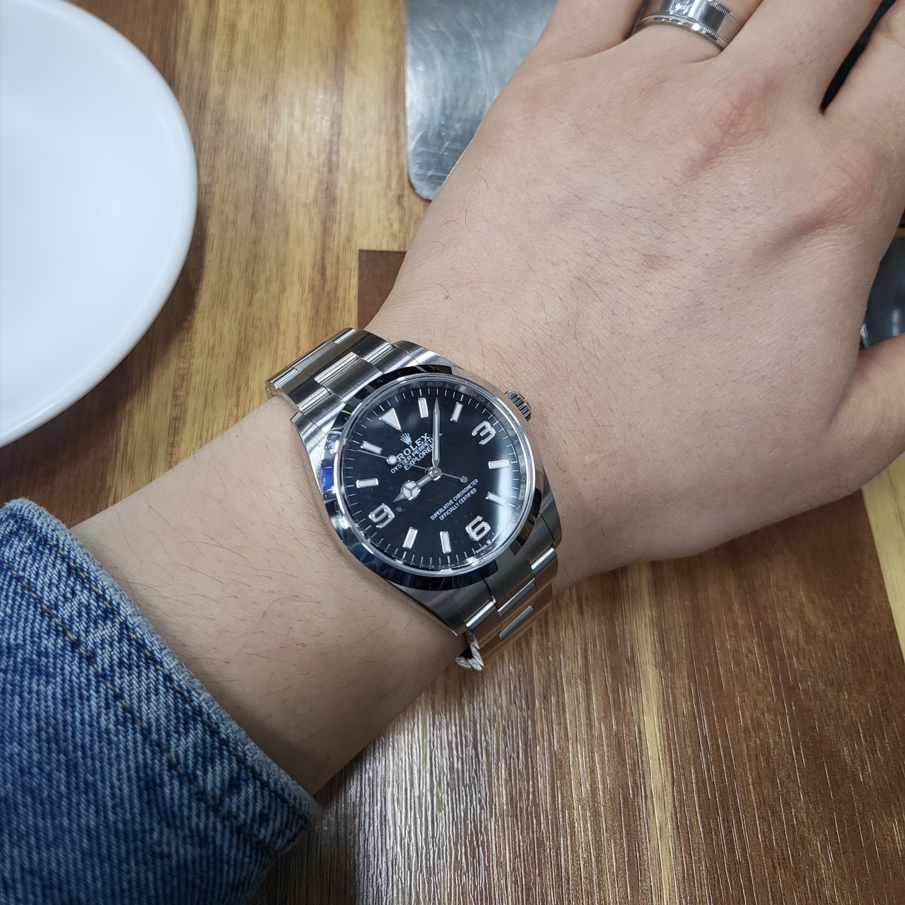 Rolex Explorer 36mm 124270 Black Oyster 착용 스타일