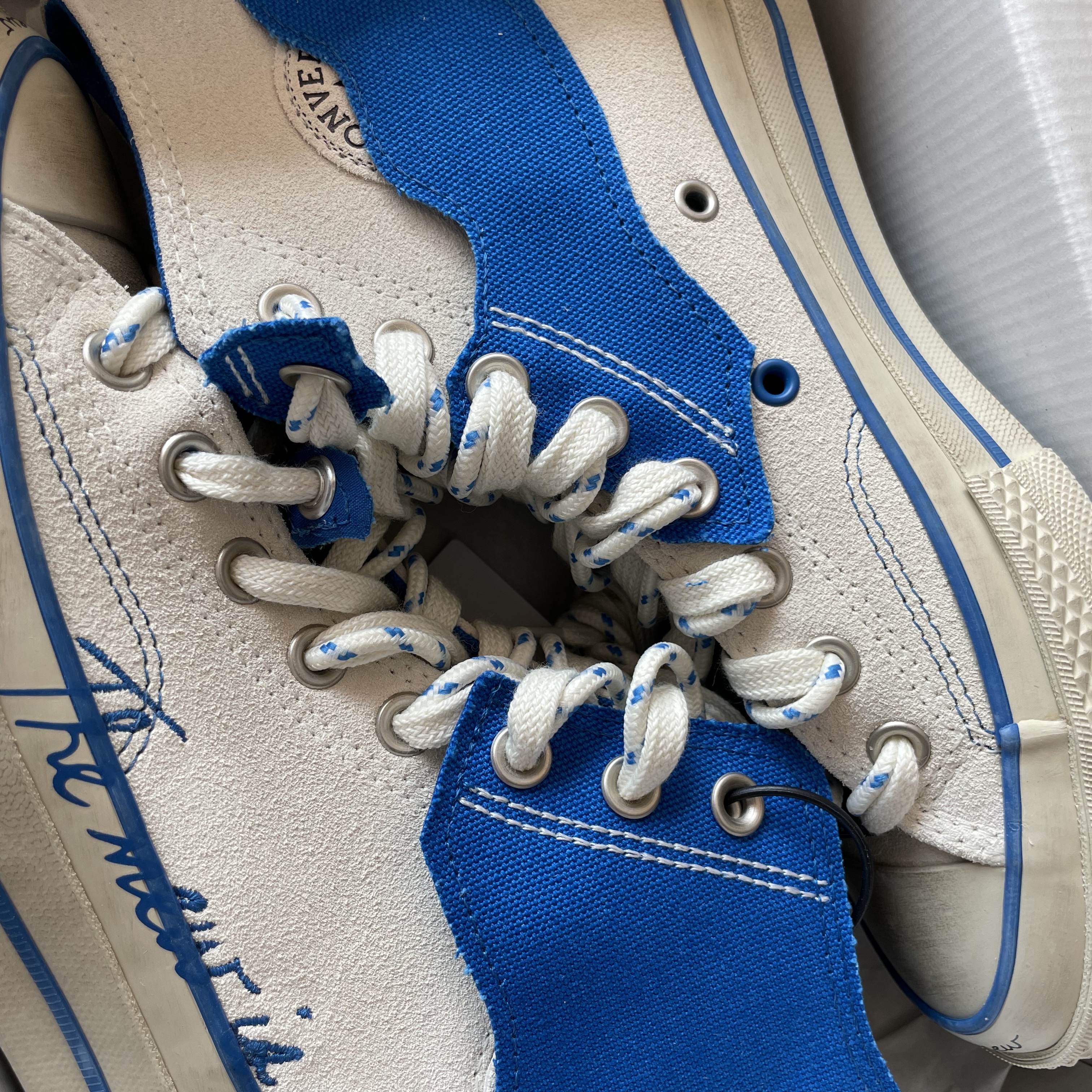 Converse x Ader Error Chuck 70 High White 착용 스타일 - 1
