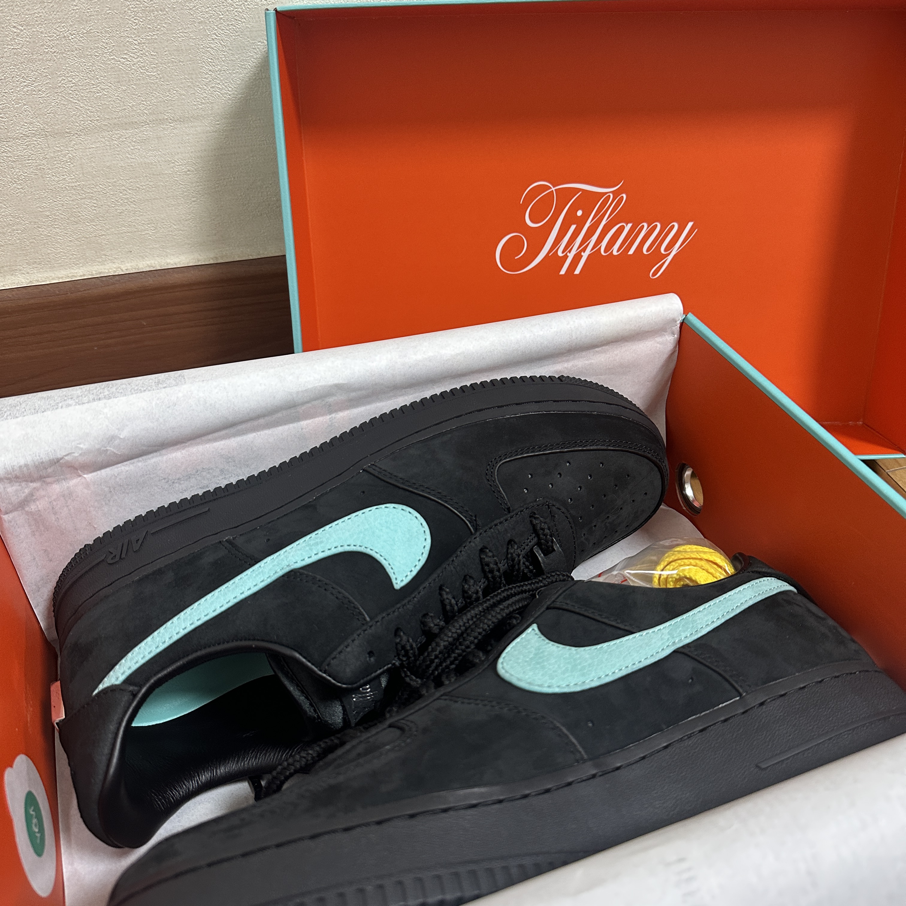 Nike x Tiffany & Co. Air Force 1 Low SP 1837 착용 스타일 - 1