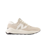 New Balance 5740 Beige