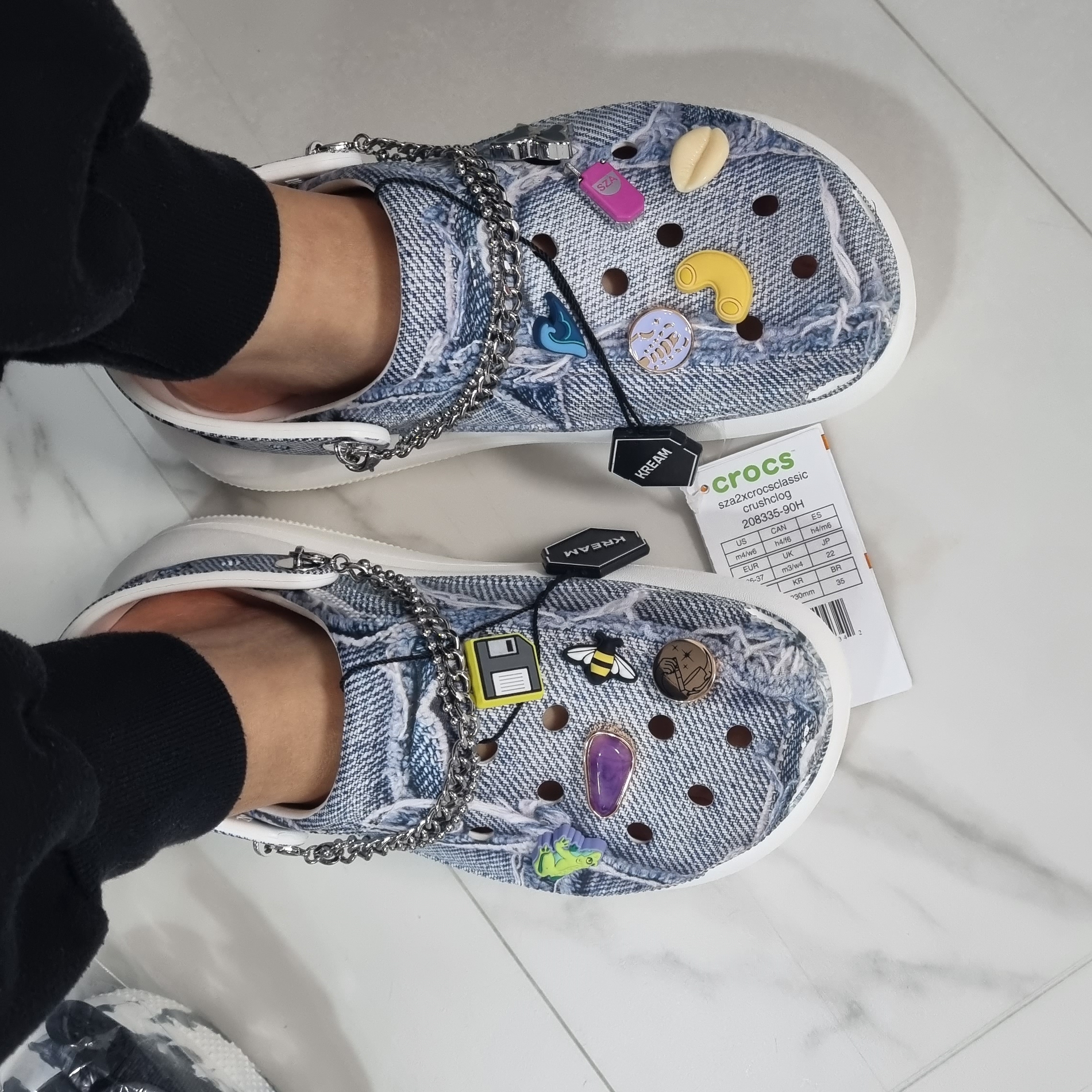 Crocs x SZA Classic Crush Clog Multi 착용 스타일