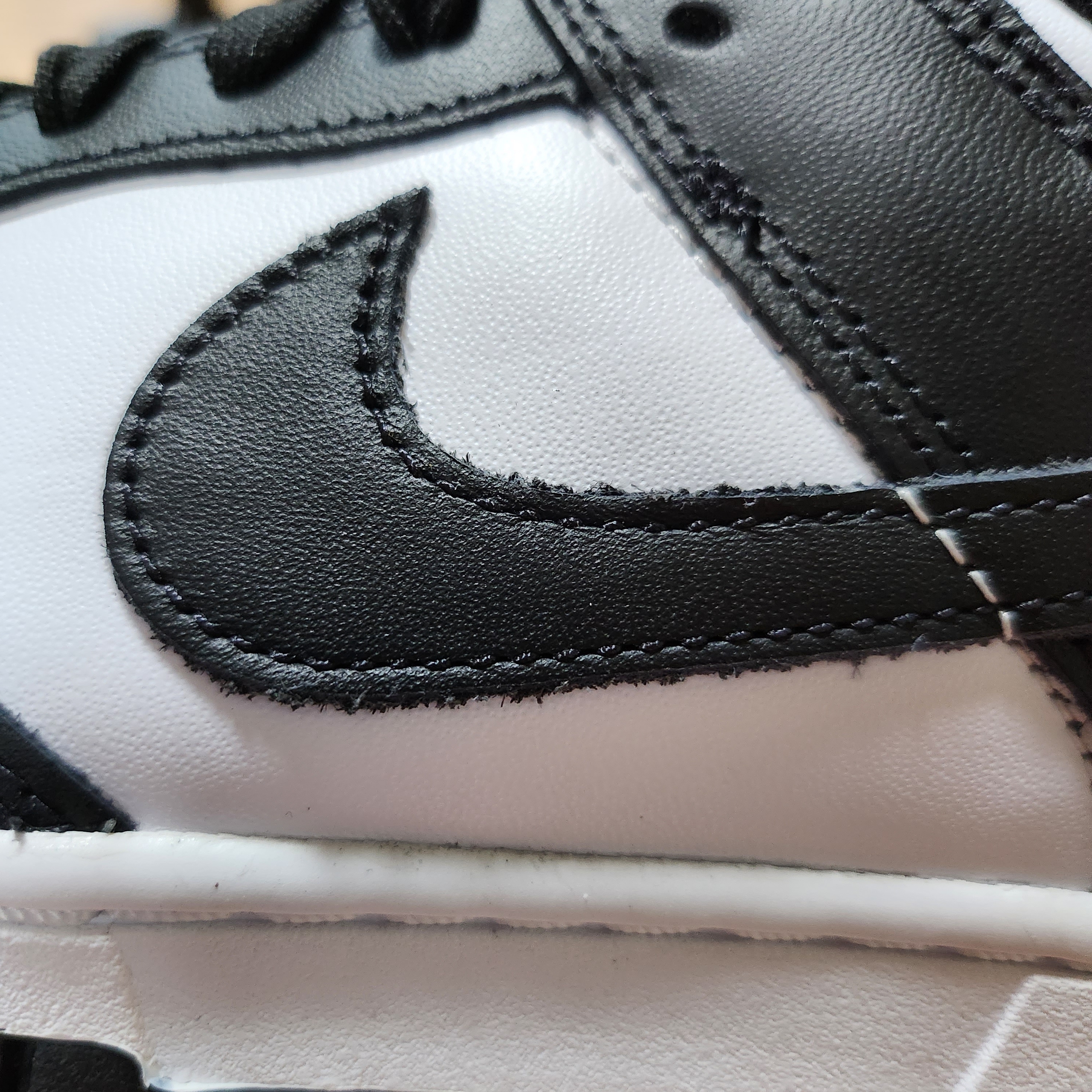 Nike Dunk Low Retro Black 착용 스타일 - 3