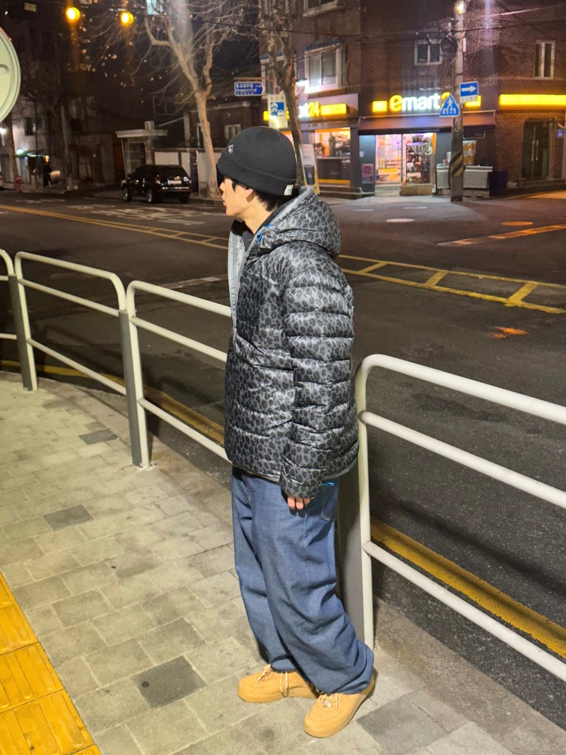 Nike x Supreme Air Force 1 Low Flax, Supreme Baggy Jean Rigid Indigo - 22FW 착용 스타일