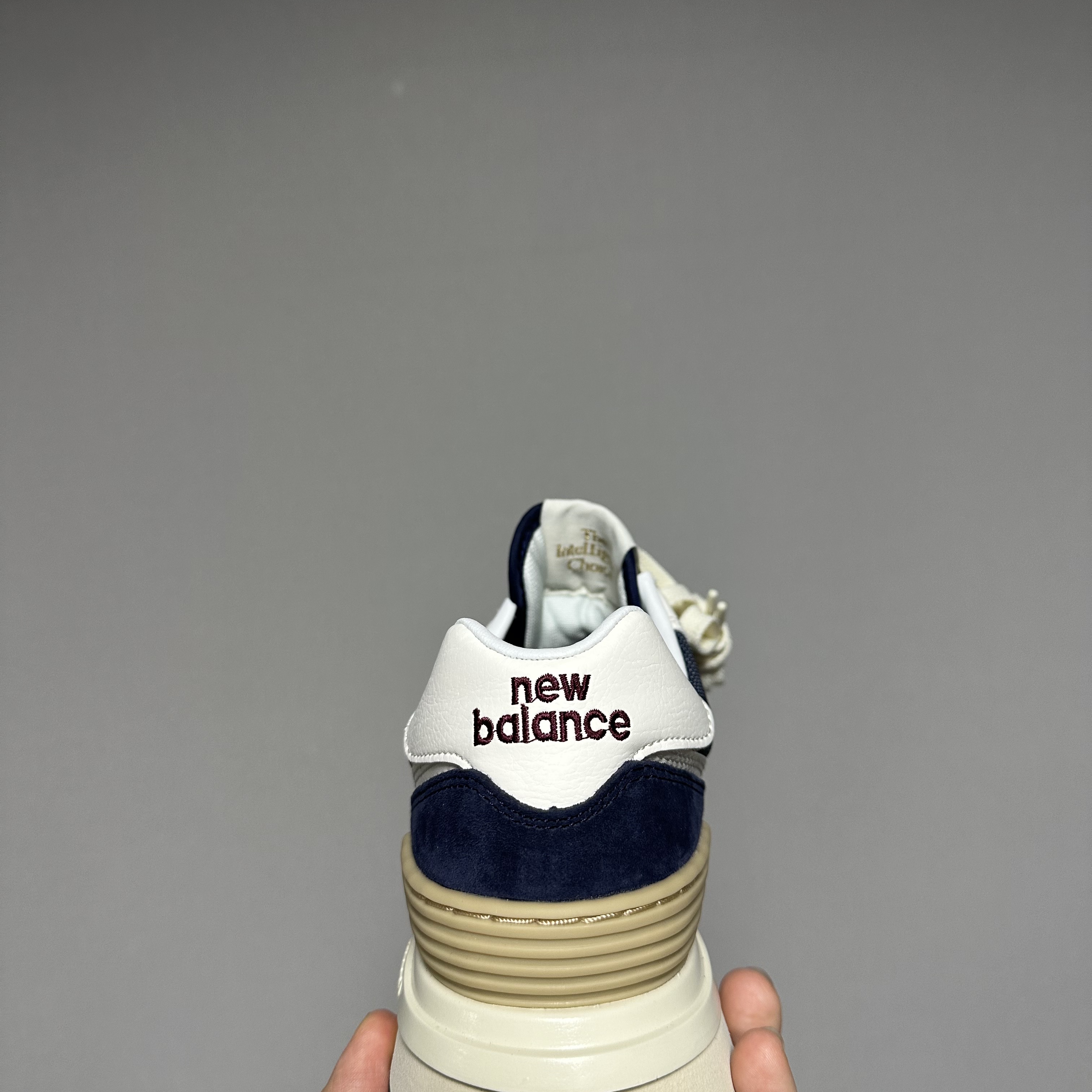 New Balance 574 Legacy Navy 착용 스타일 - 3
