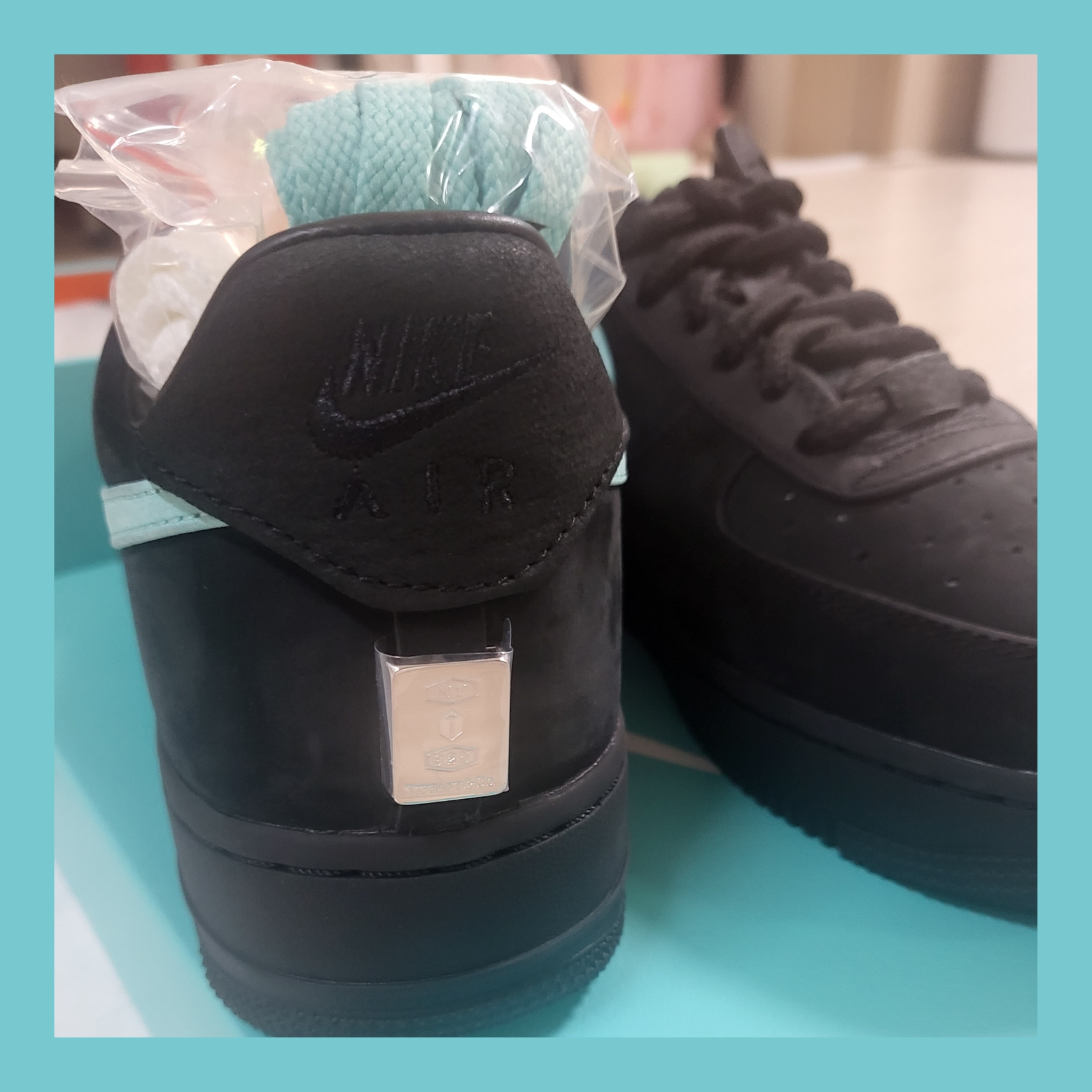 Nike x Tiffany & Co. Air Force 1 Low SP 1837 착용 스타일 - 5