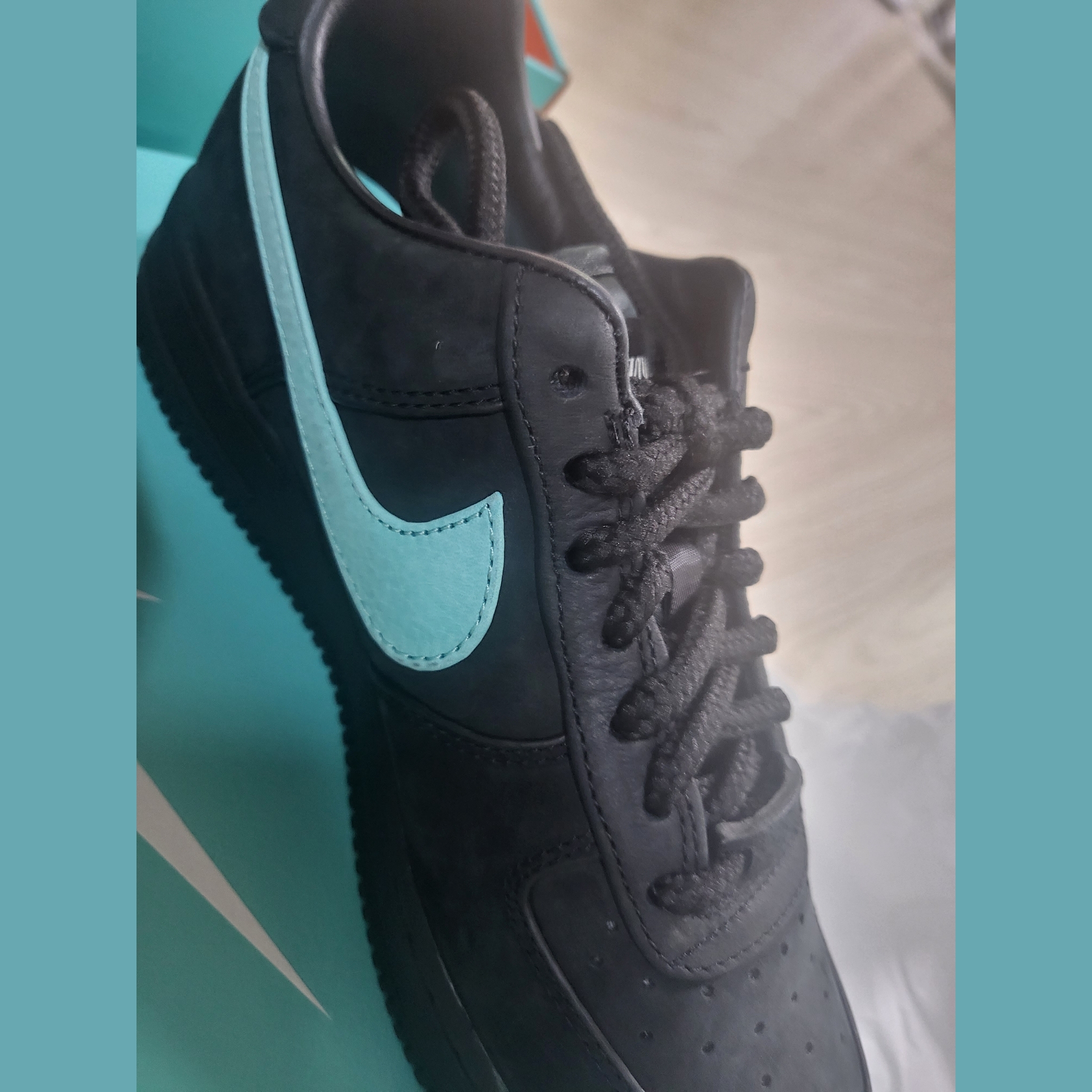 Nike x Tiffany & Co. Air Force 1 Low SP 1837 착용 스타일 - 4
