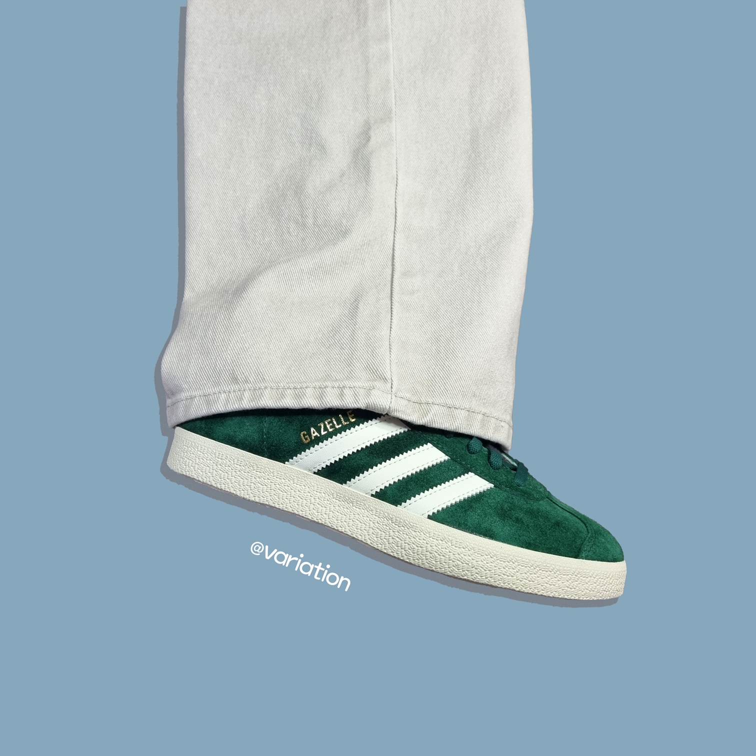 Adidas Gazelle Dark Green Cream White 착용 스타일 - 2