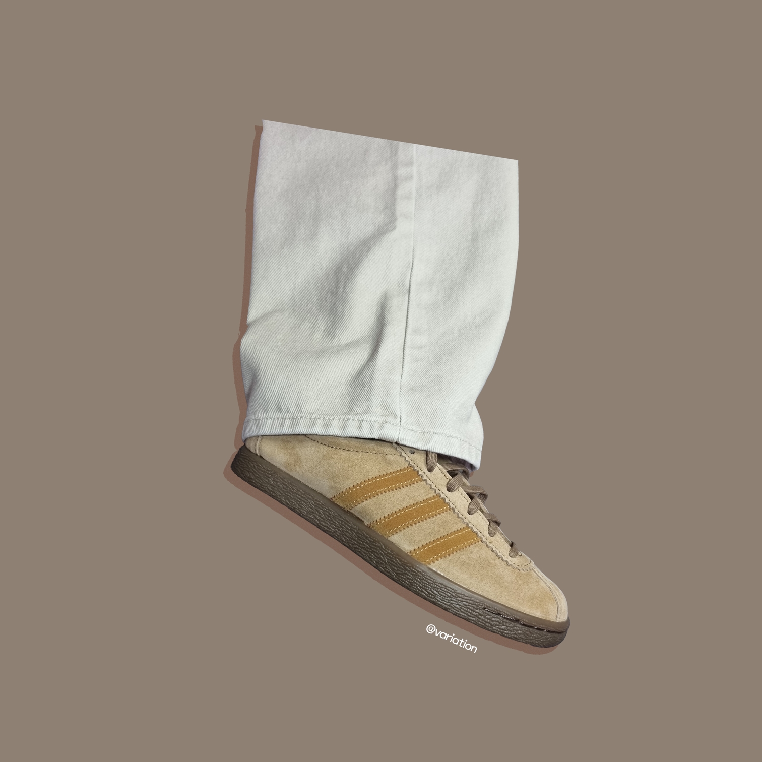 Adidas Tobacco Pantone Mesa 착용 스타일 - 1