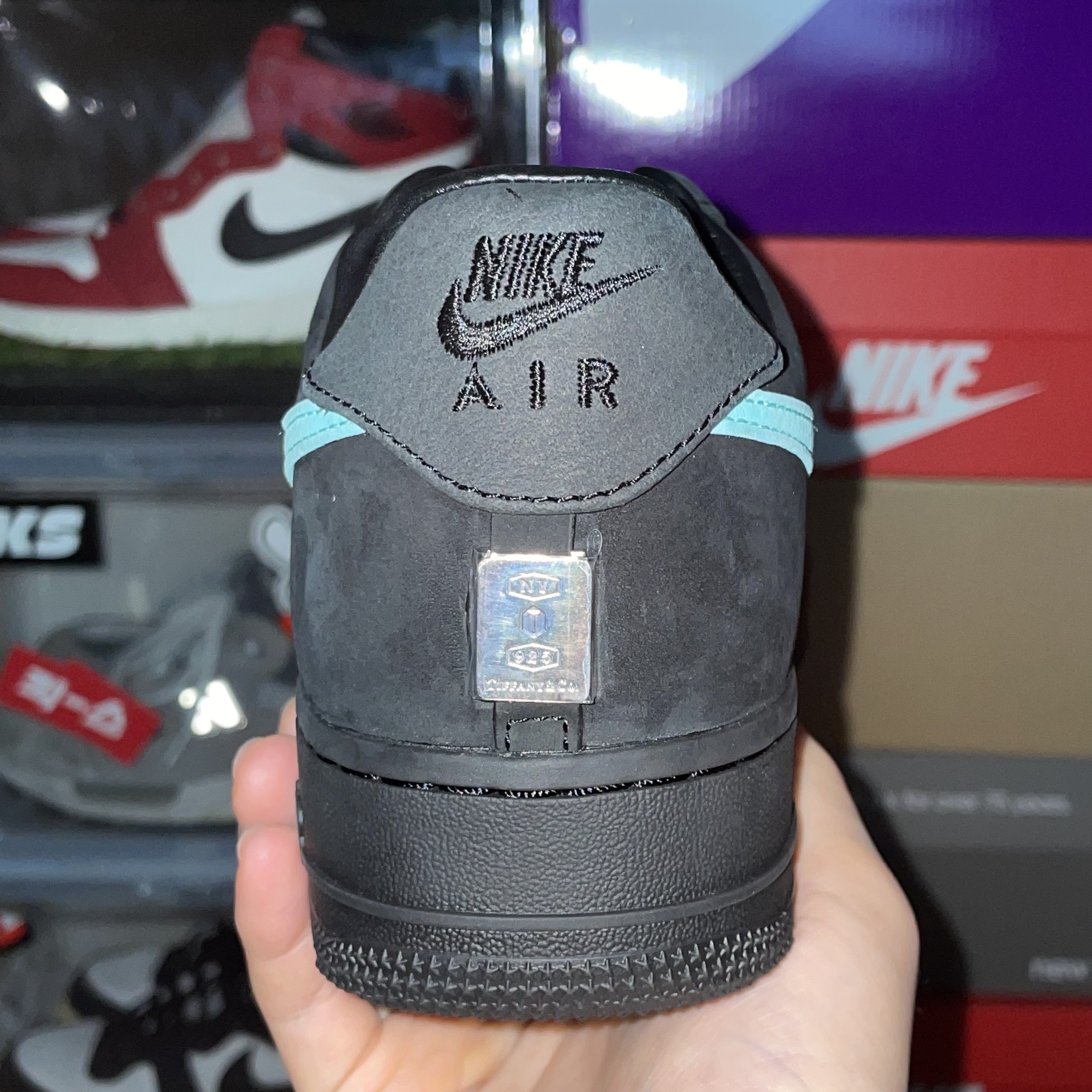 Nike x Tiffany & Co. Air Force 1 Low SP 1837 착용 스타일 - 2