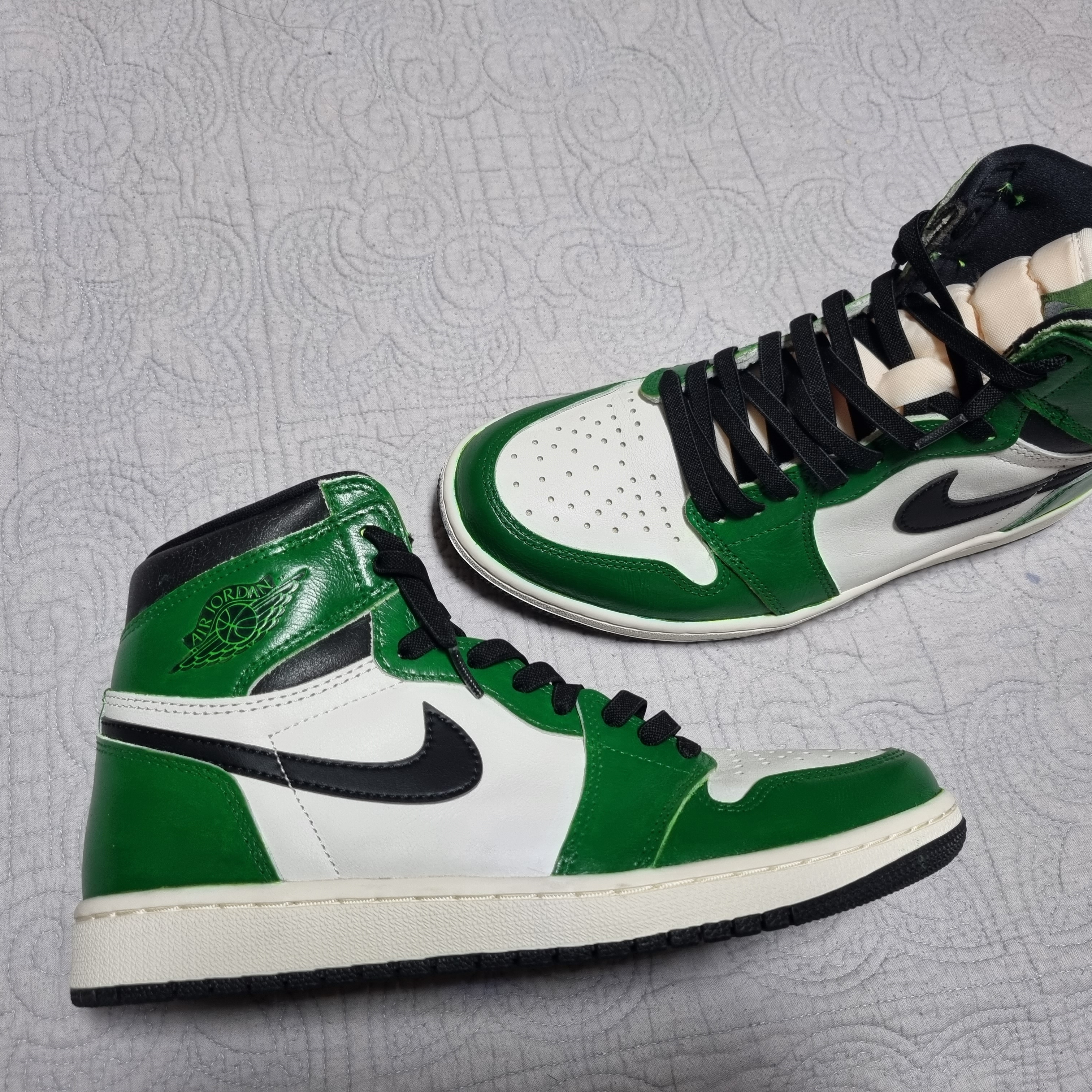 Jordan 1 Retro High OG Volt 착용 스타일 - 2