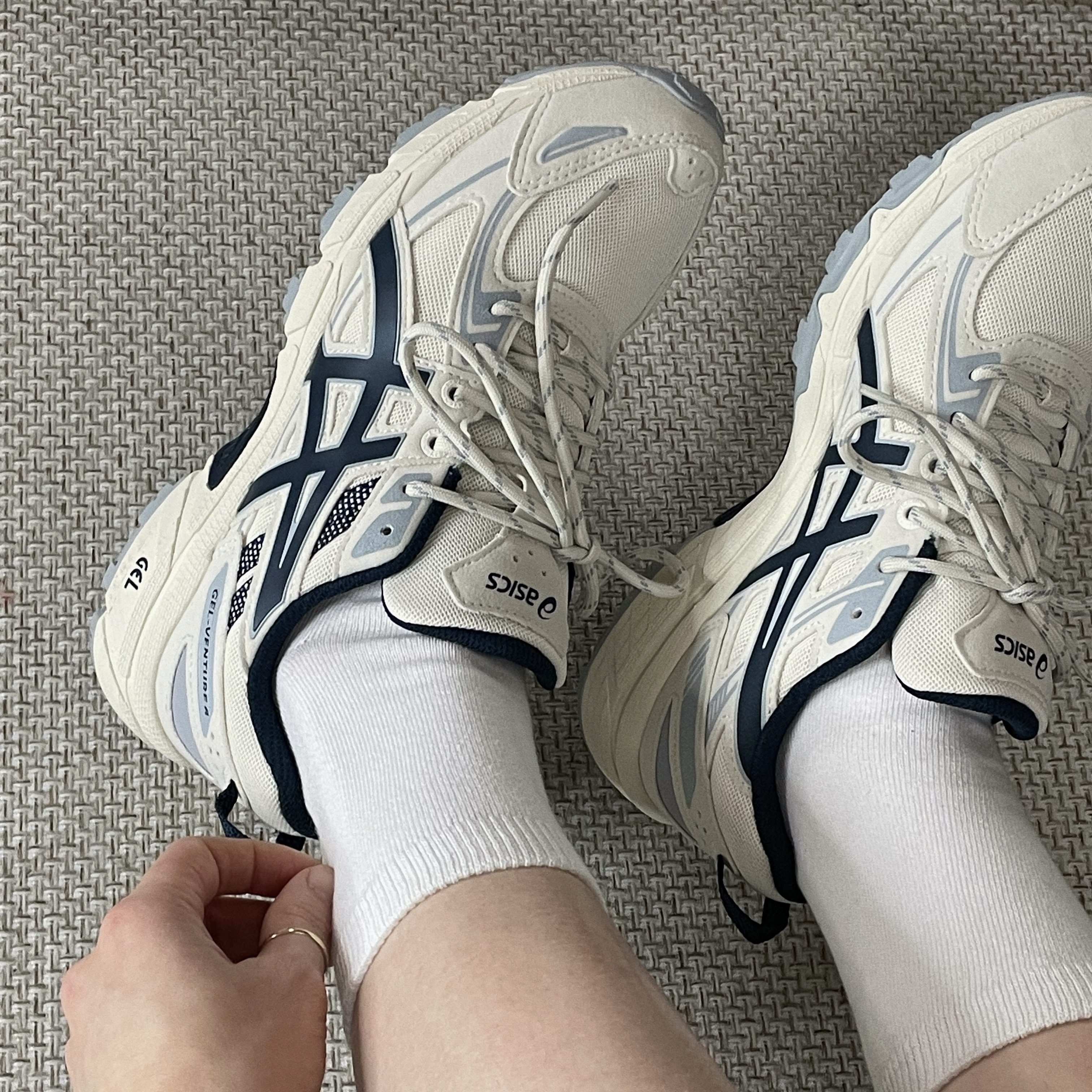 Asics Gel-Venture 6 SPS Birch French Blue 착용 스타일 - 2