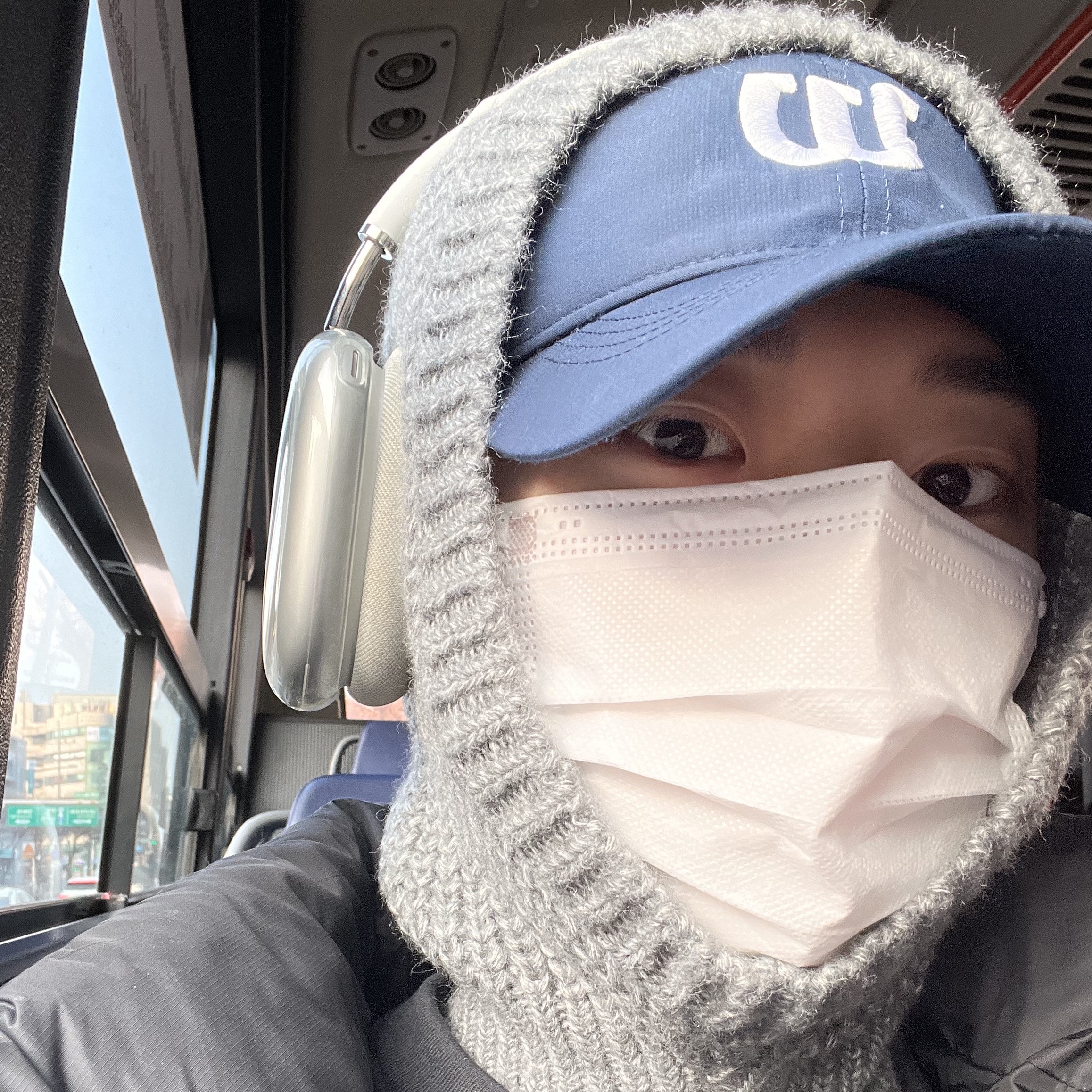 Apple AirPods Max Lightning Silver (Korean Ver.) 착용 스타일