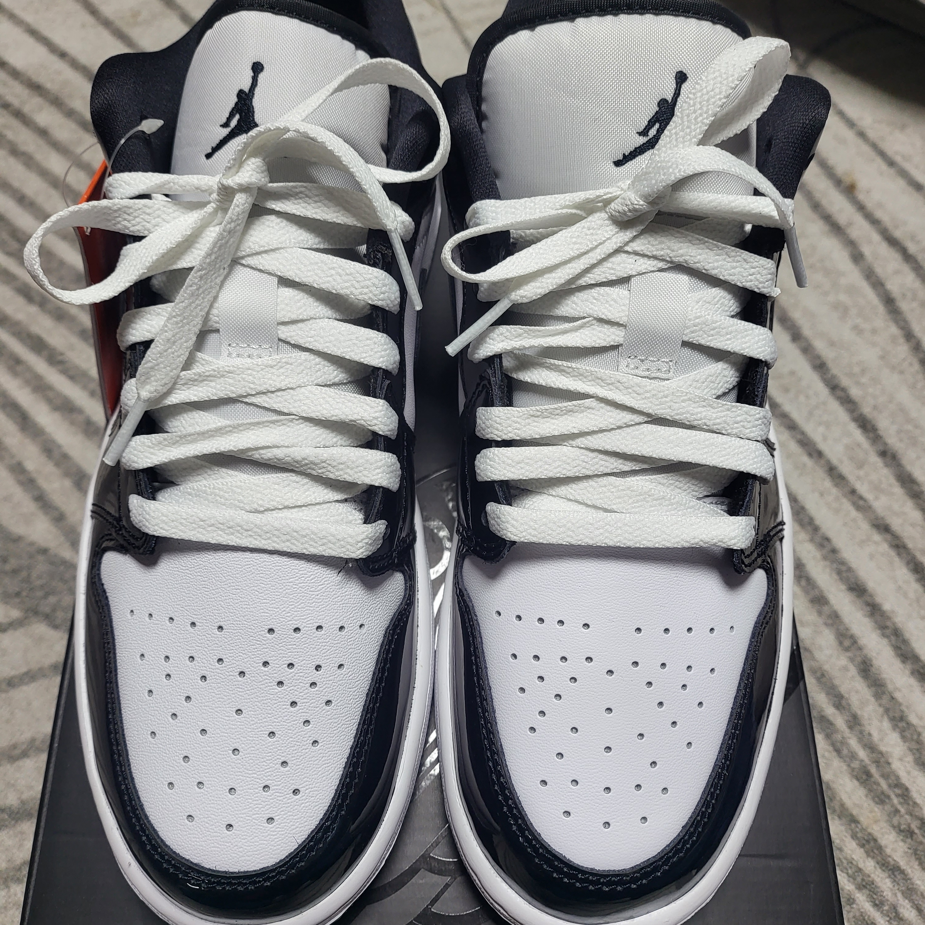 Jordan 1 Low SE Concord 착용 스타일 - 2