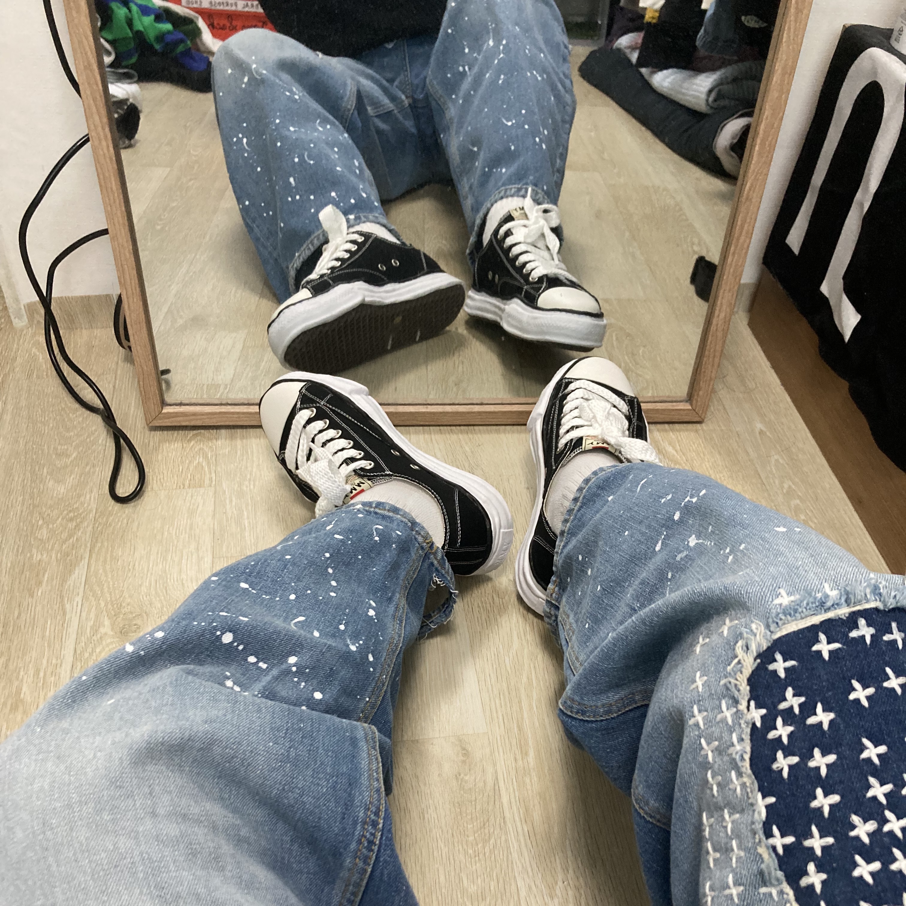 Maison Mihara Yasuhiro Peterson OG Sole Canvas Low Sneakers Black, Zara x Ader Error Patchwork Jeans Blue 착용 스타일