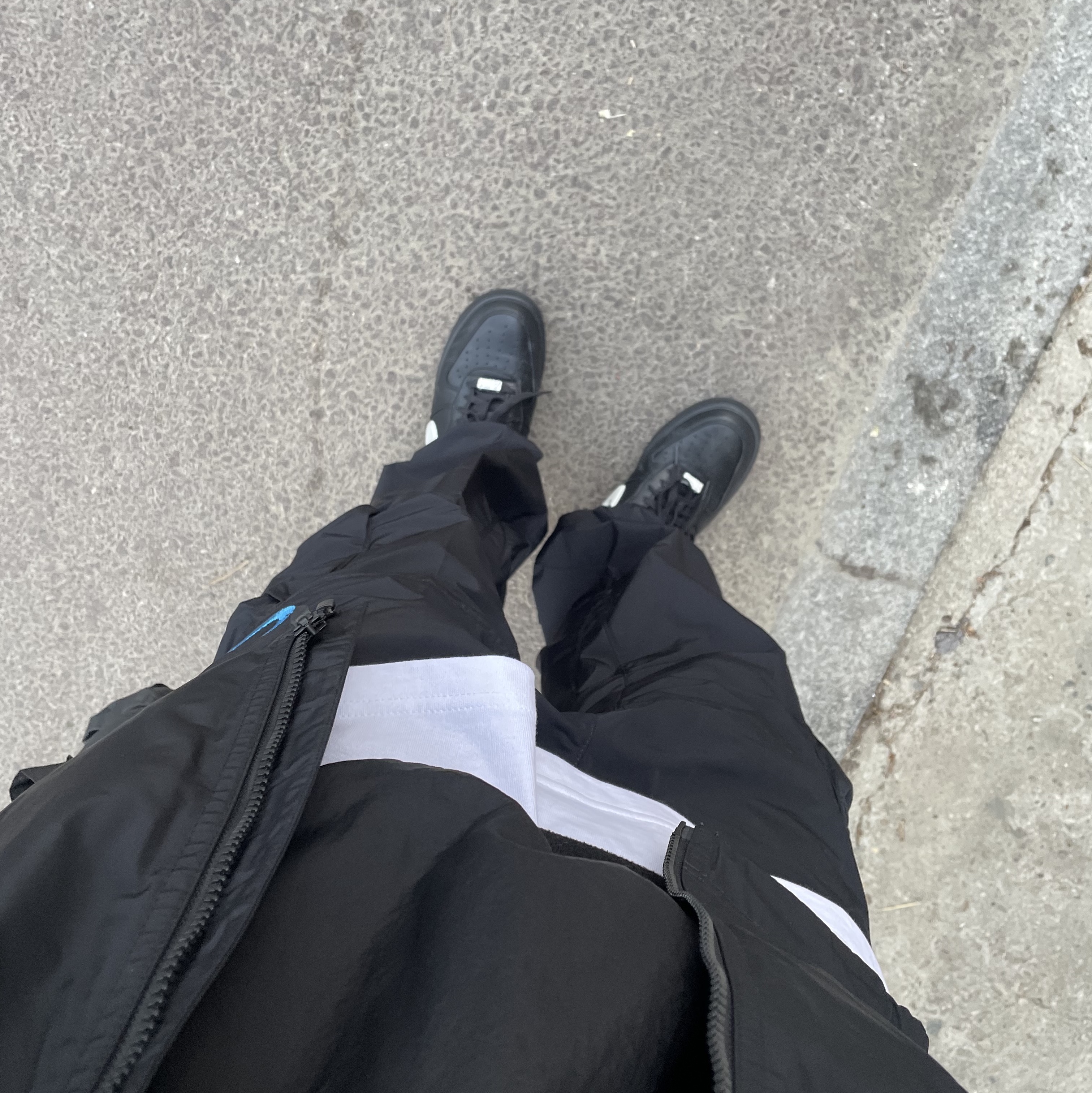 Nike x Ambush Air Force 1 Low SP Black, Nike x Off-White NRG Track Suit Black - Asia 착용 스타일 - 3