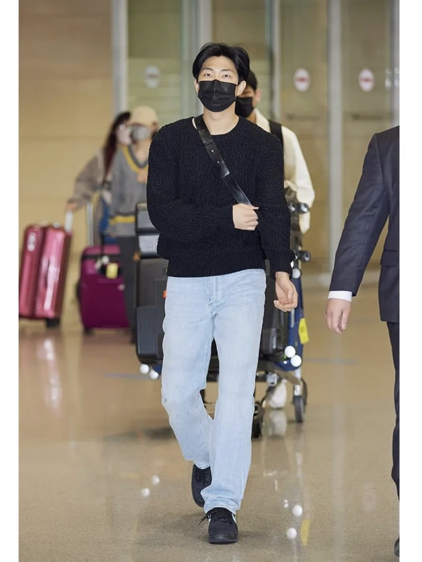 Nike x Tiffany & Co. Air Force 1 Low SP 1837, Bottega Veneta Mini Sling Cassette Black 착용 스타일 - 2