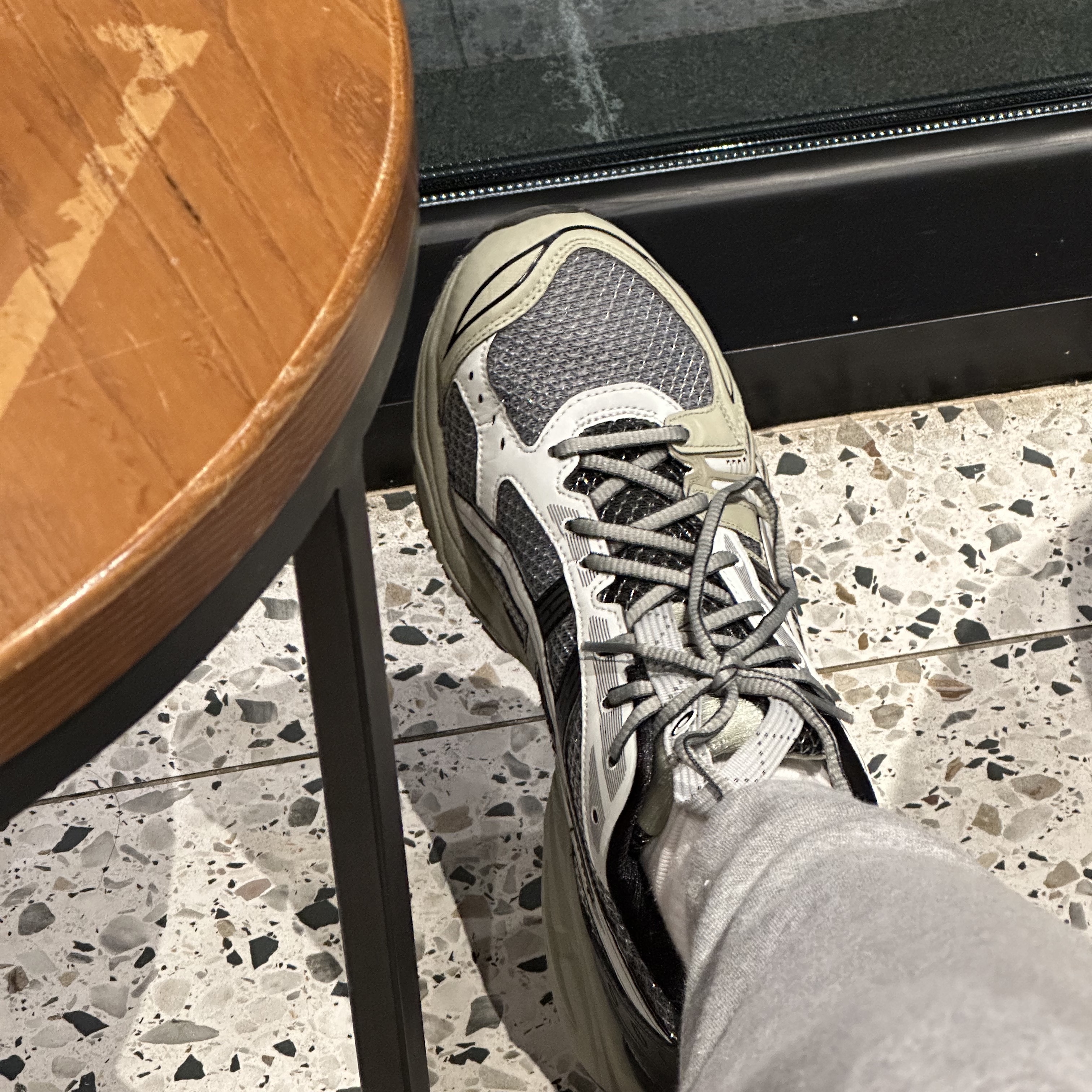 Asics UB1-S Gel-Kayano 14 Piedmont Grey 착용 스타일