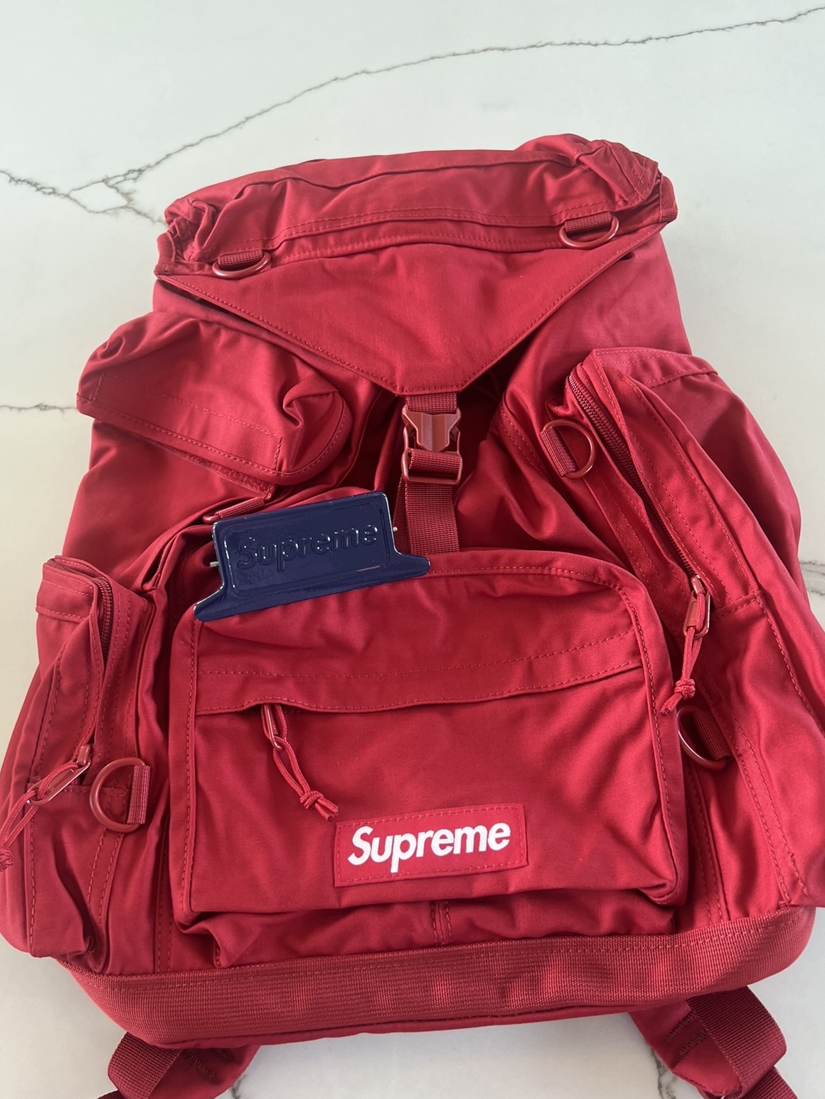Supreme x Dulton Small Clips Multicolor (Set Of 3), Supreme Field Backpack Red - 23SS 착용 스타일 - 3