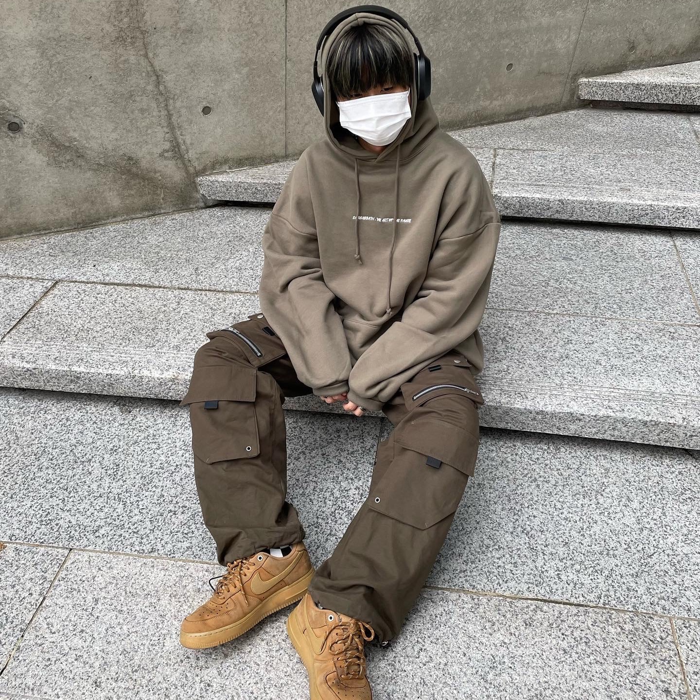 Nike Air Force 1 '07 WB Flax 착용 스타일 - 1