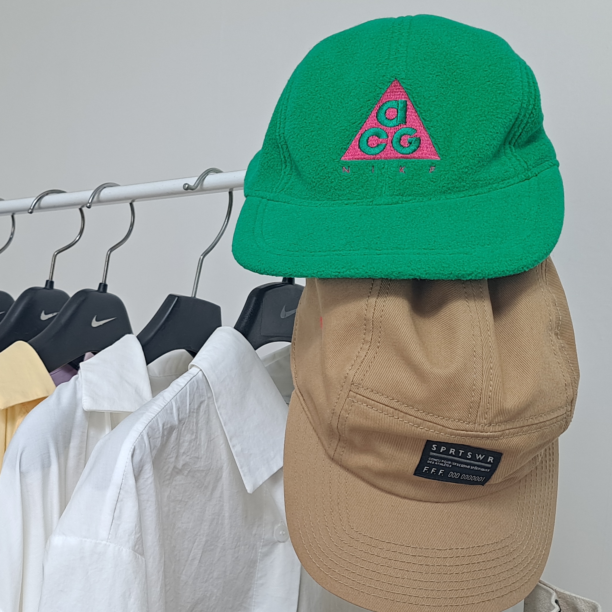 Nike ACG AW84 Fleece Cap Lucid Green 착용 스타일