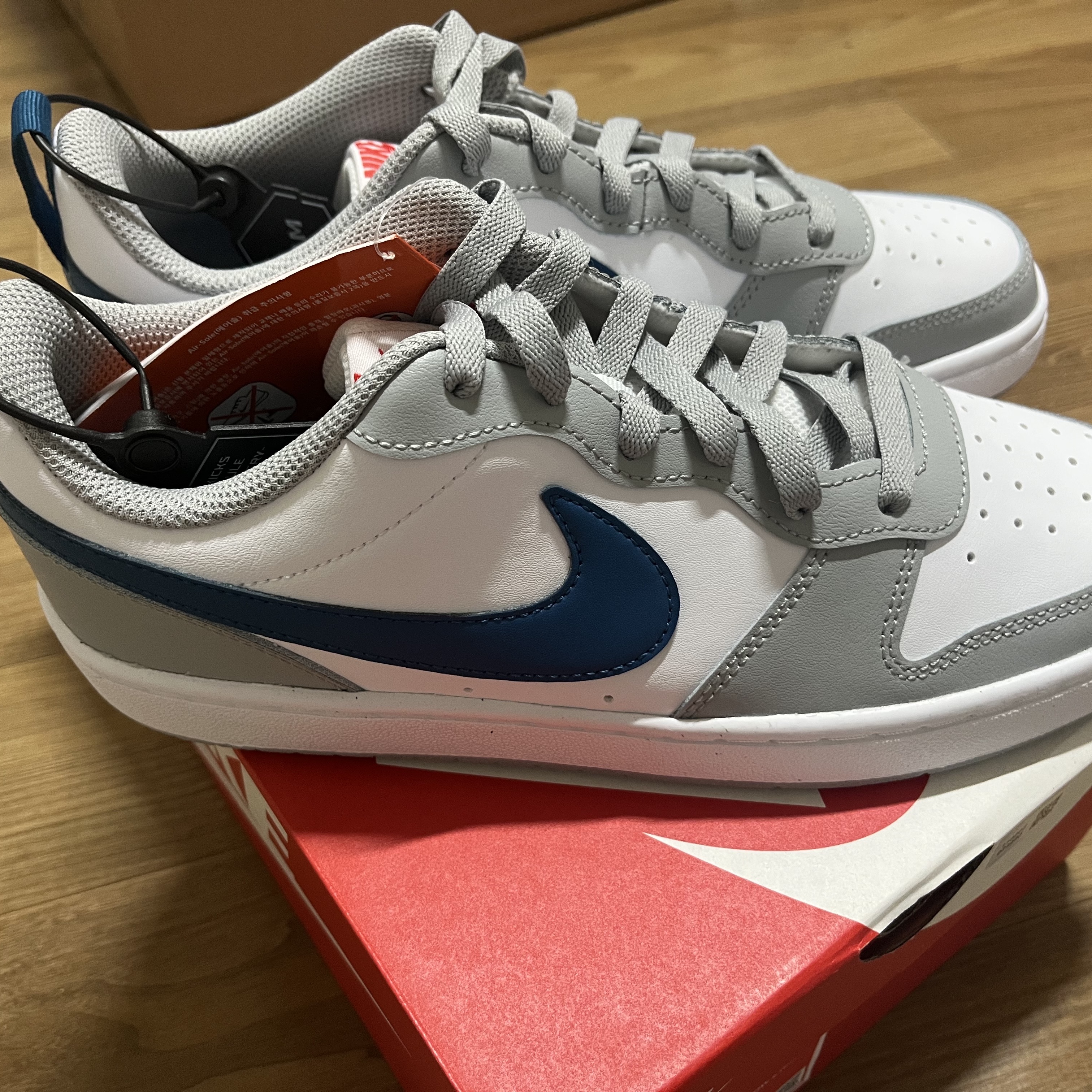(GS) Nike Court Borough Low 2 Light Smoke Grey 착용 스타일