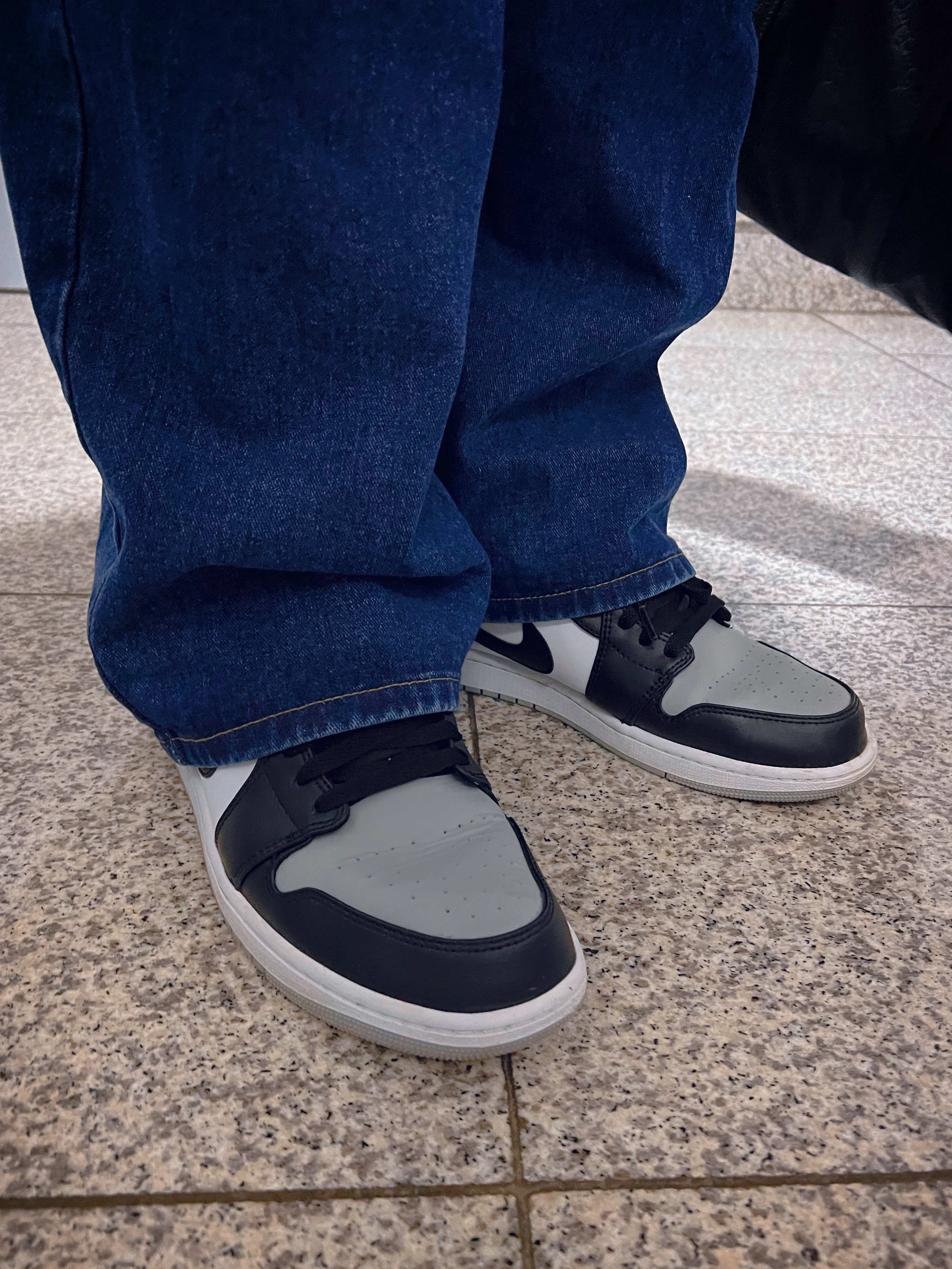 Jordan 1 Low Light Smoke Grey Black 착용 스타일 - 2