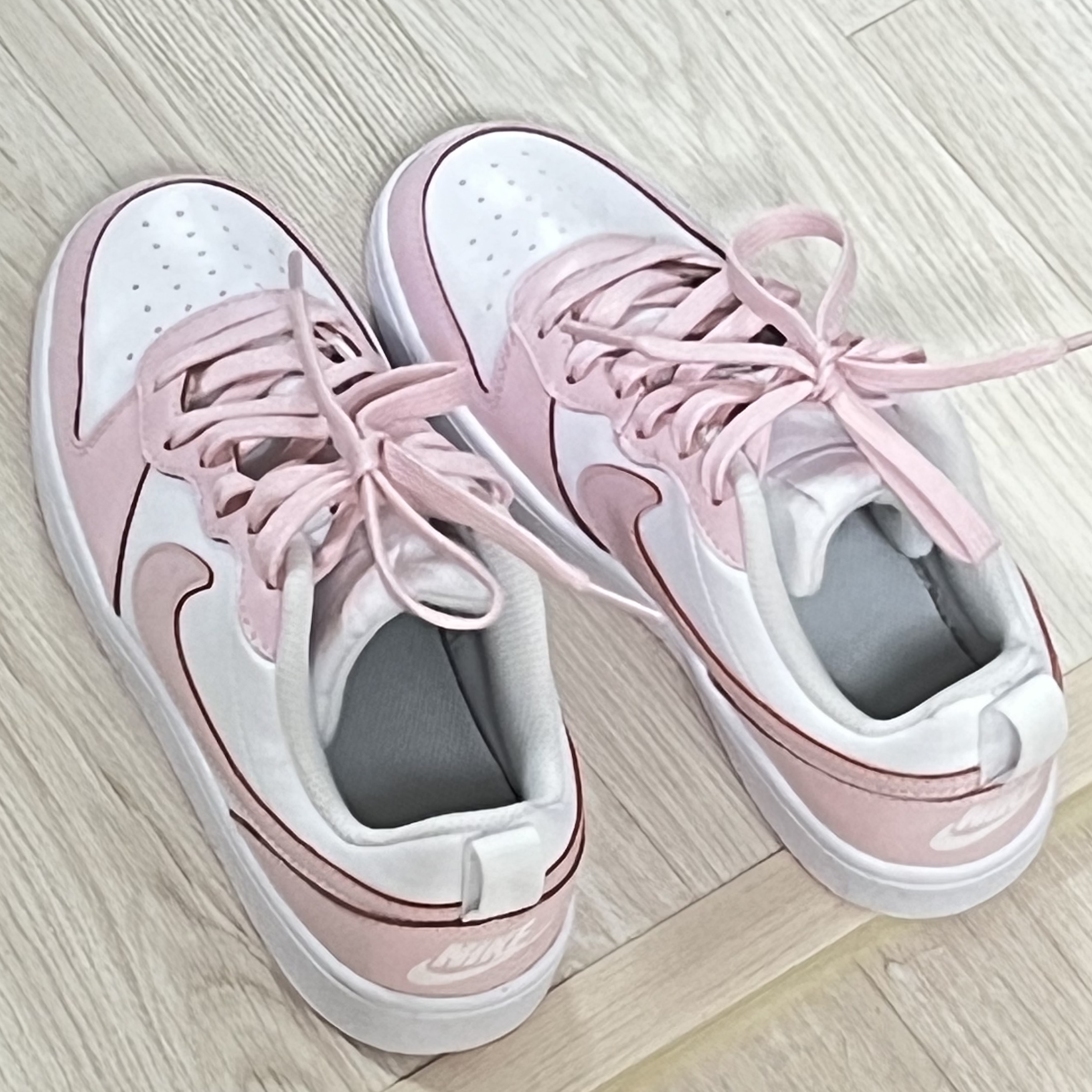 (GS) Nike Court Borough 2 SE White Pink Foam 착용 스타일