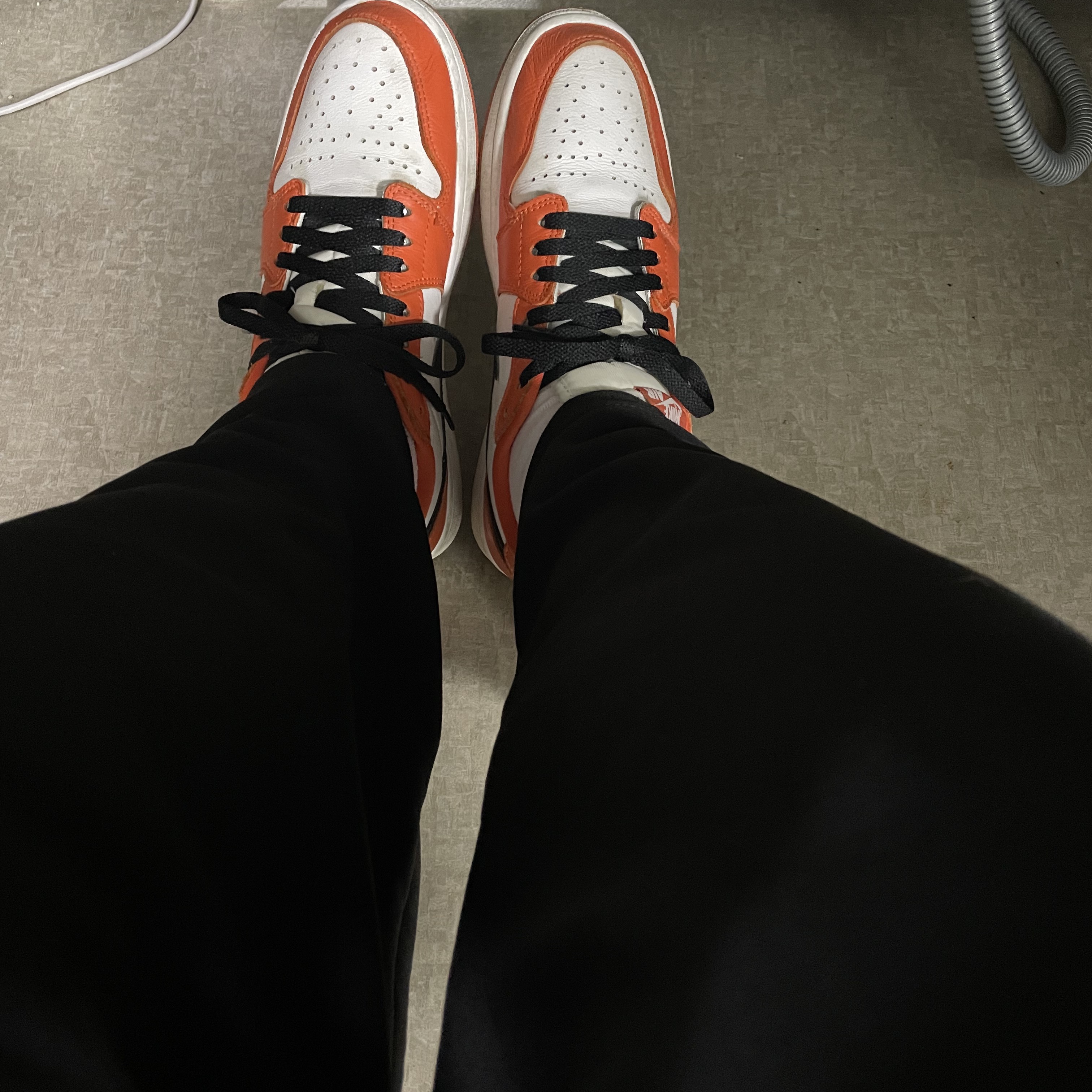 Jordan 1 Low OG Starfish 착용 스타일