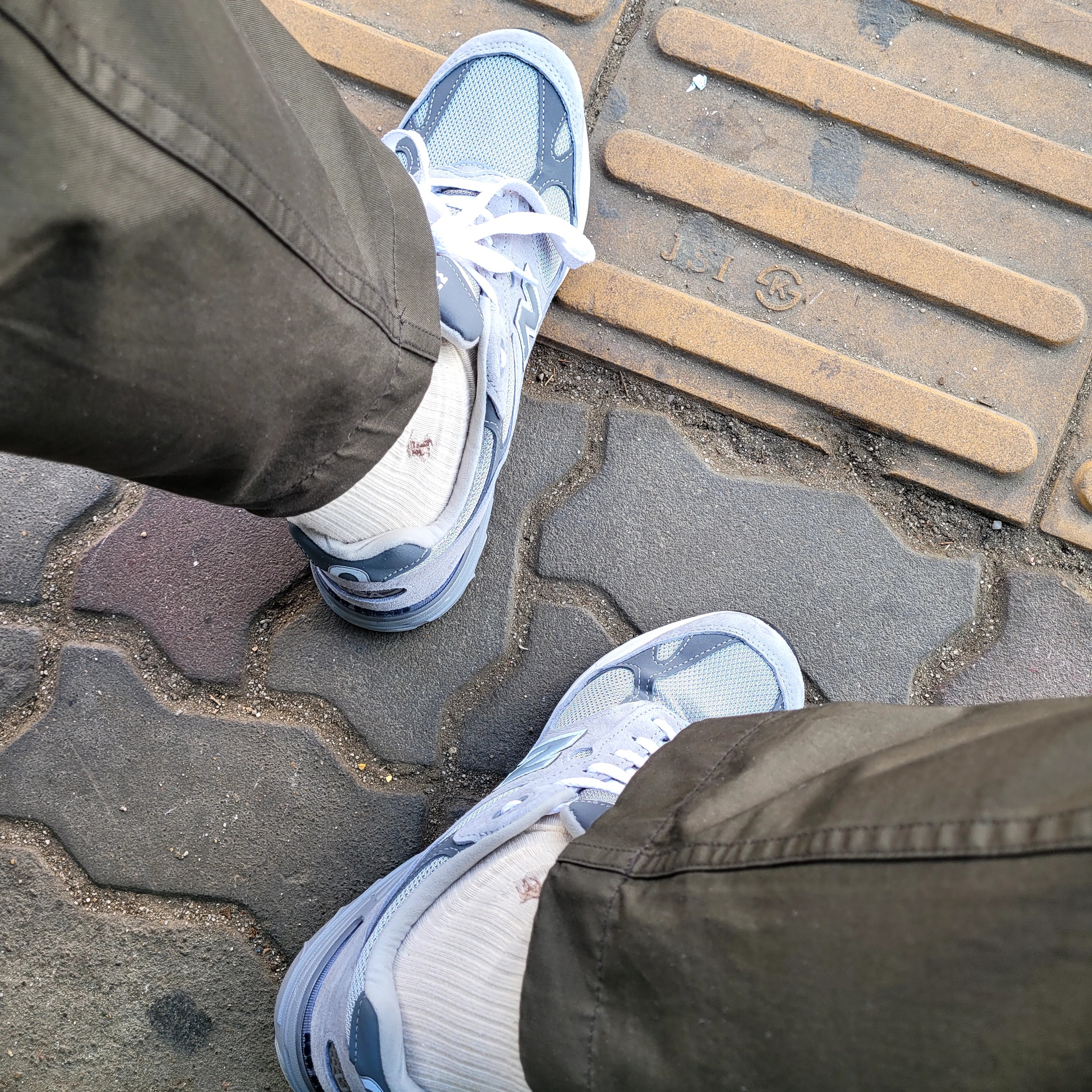 New Balance 993 Made in USA Grey - D Standard 착용 스타일
