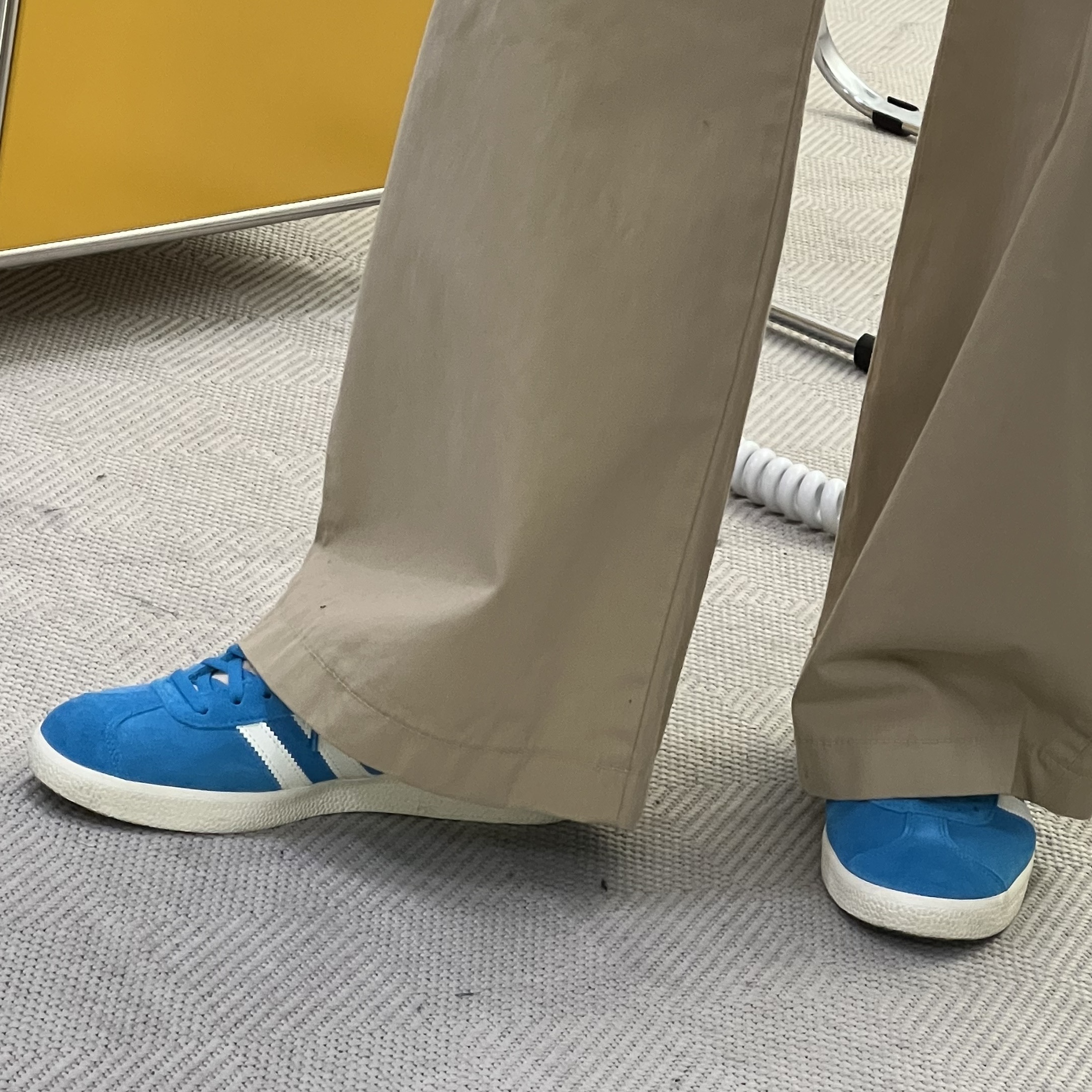 Adidas Gazelle Bold Aqua Off White 착용 스타일 - 3