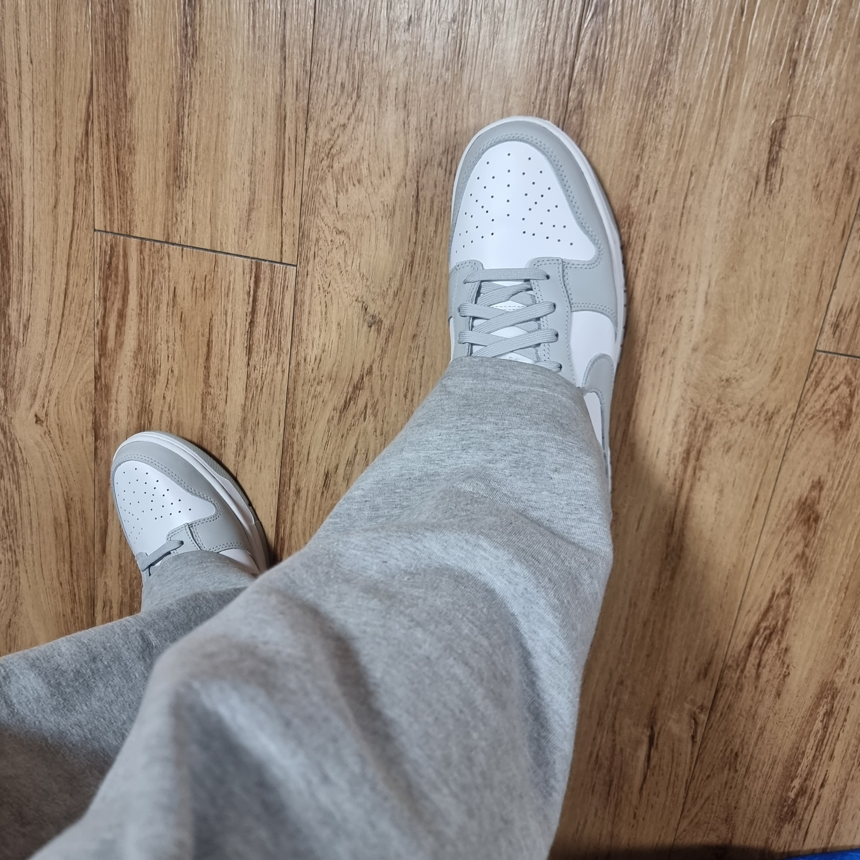 Nike Dunk Low Retro Grey Fog 착용 스타일
