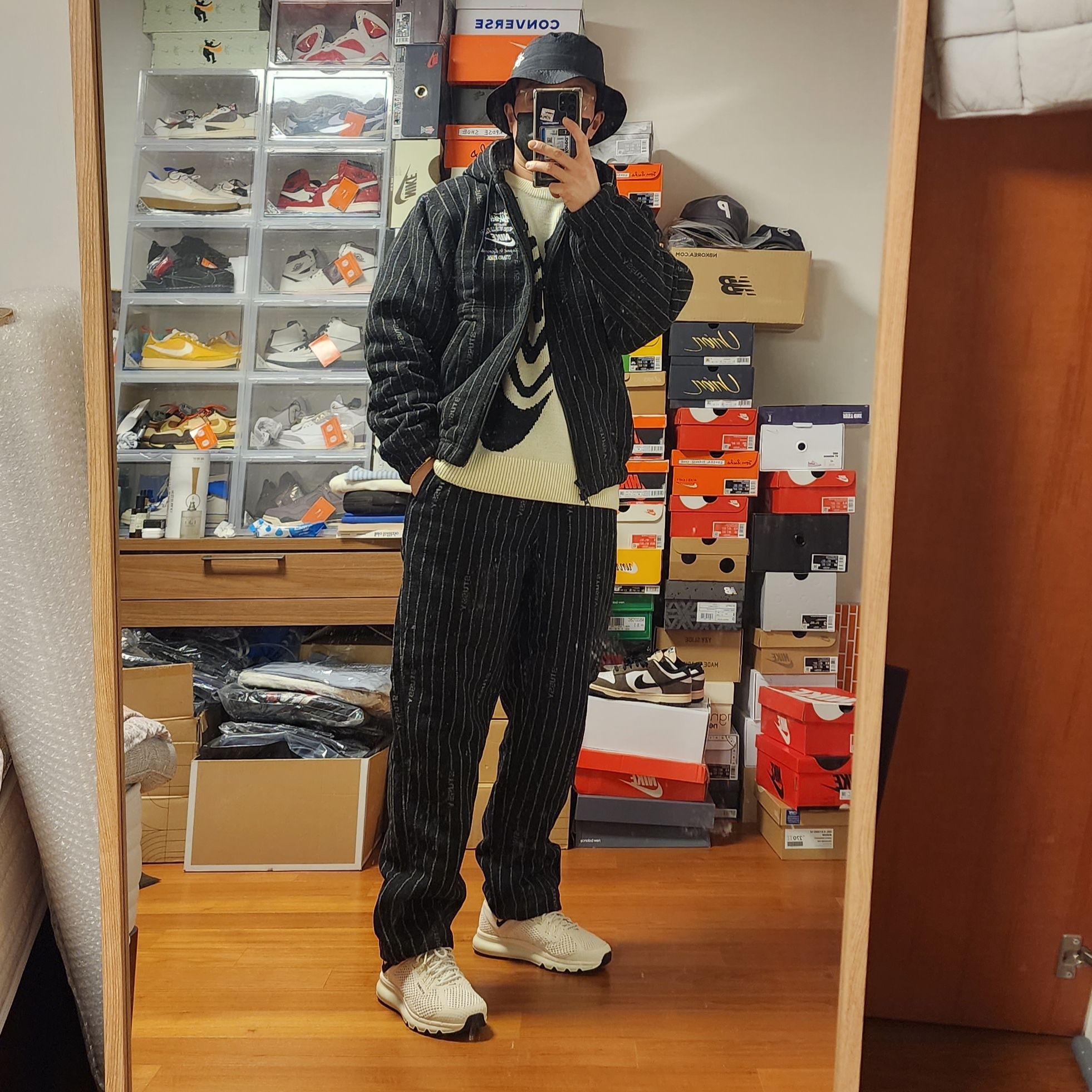 Nike x Stussy NRG Striped Wool Jacket Black (DR4023-010), Nike x Stussy NRG Striped Wool Pants Black (DR4021-010) 착용 스타일 - 1