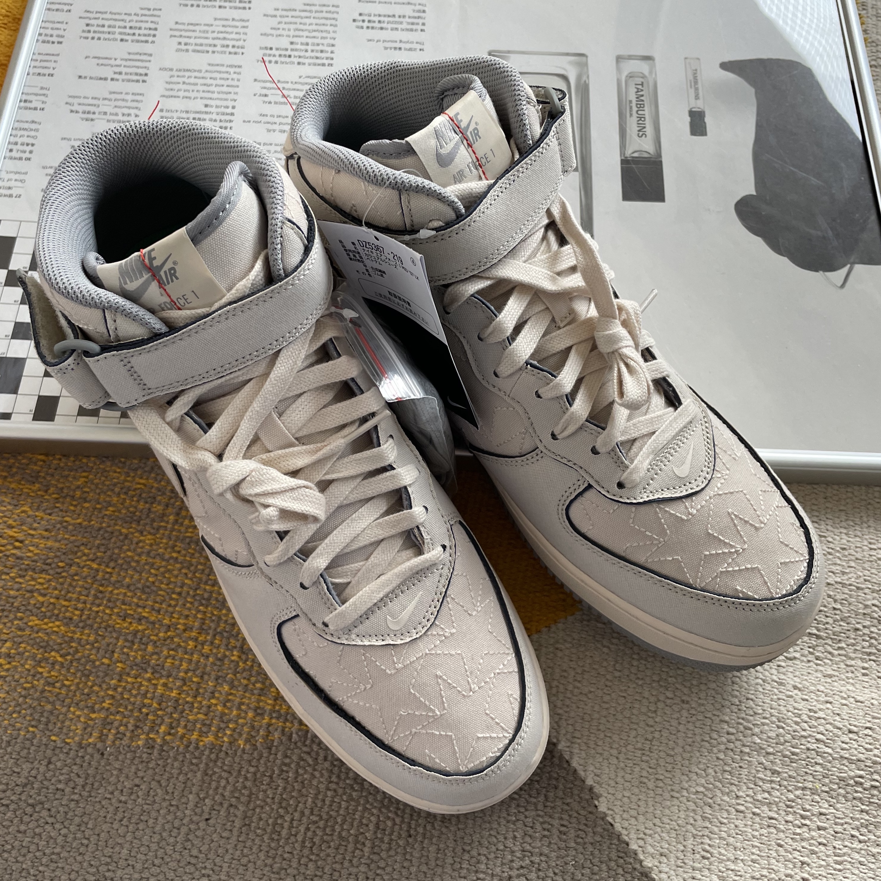 Nike Air Force 1 Mid '07 Pearl White 착용 스타일 - 3